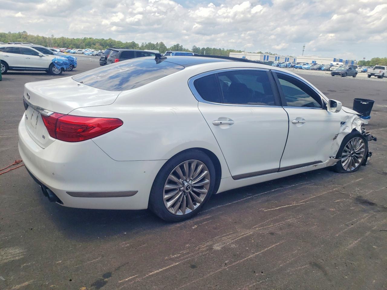 2015 Kia K900 Luxury Белый vin: KNALW4D41F6017960