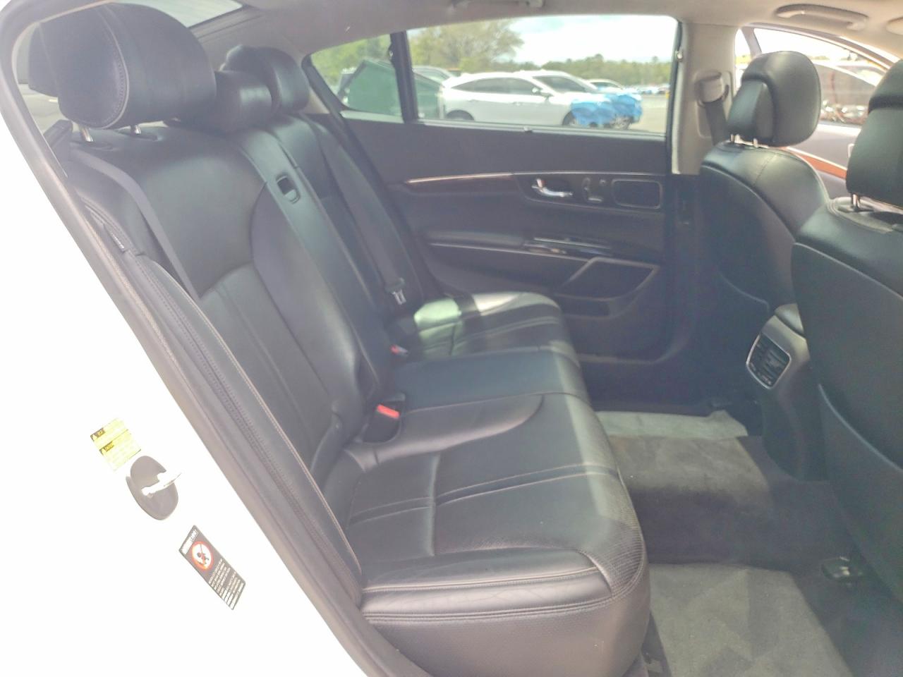 2015 Kia K900 Luxury Белый vin: KNALW4D41F6017960