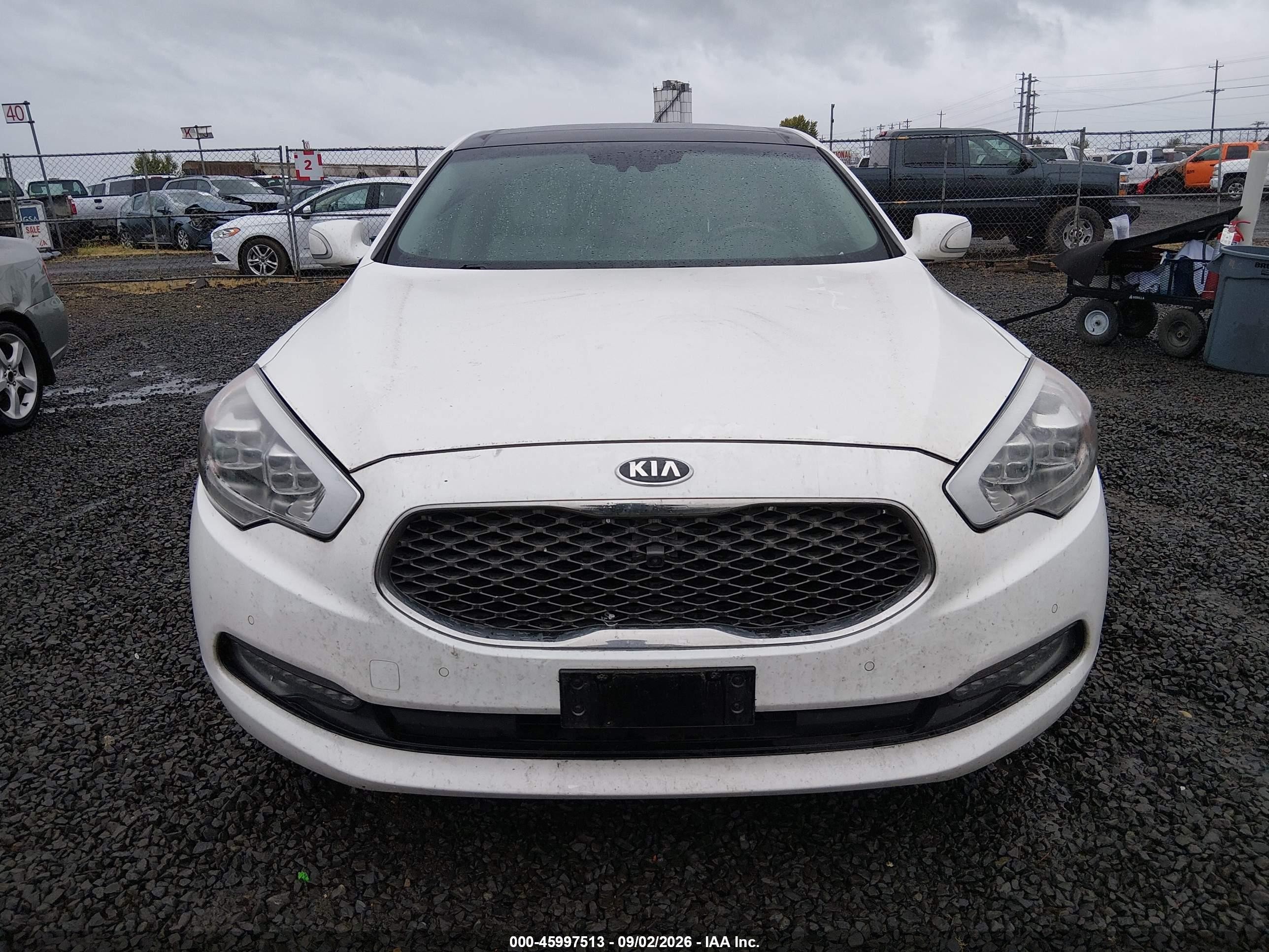 2015 Kia K900 Luxury White vin: KNALW4D42F6017644
