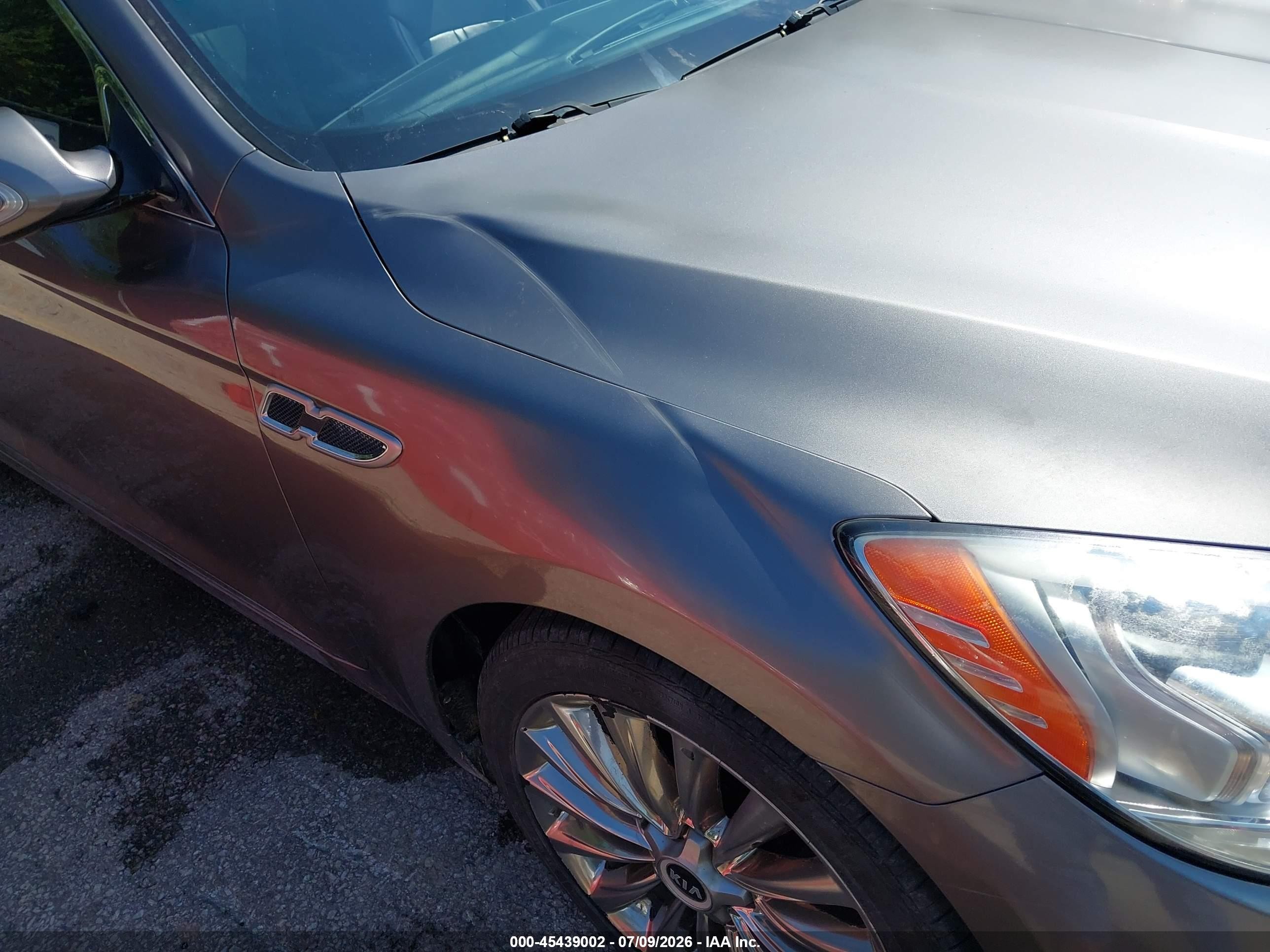 2015 Kia K900 Luxury Gray vin: KNALW4D42F6021046