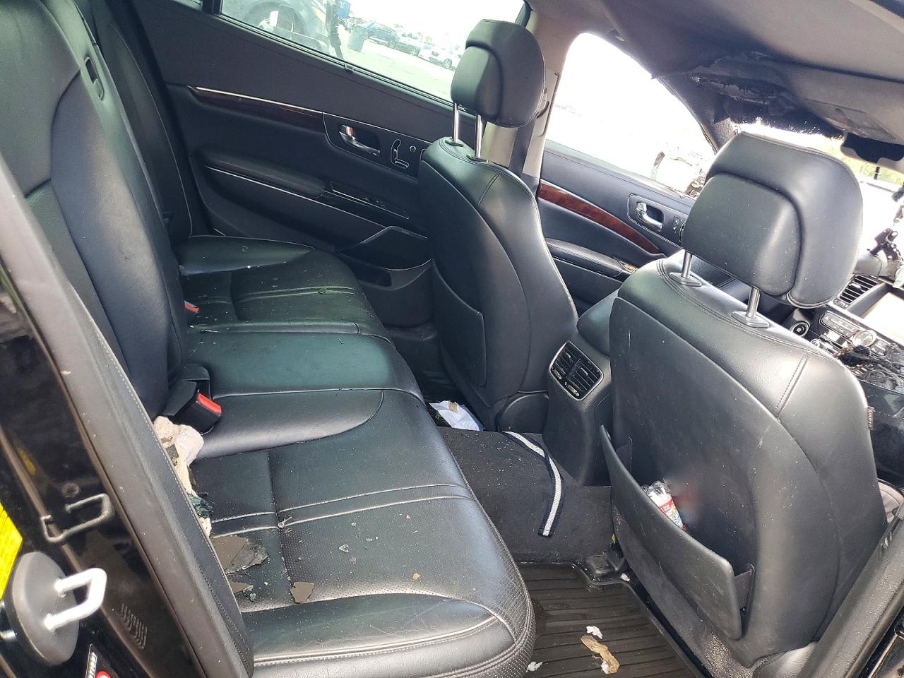 2015 Kia K900 Luxury Black vin: KNALW4D43F6019662
