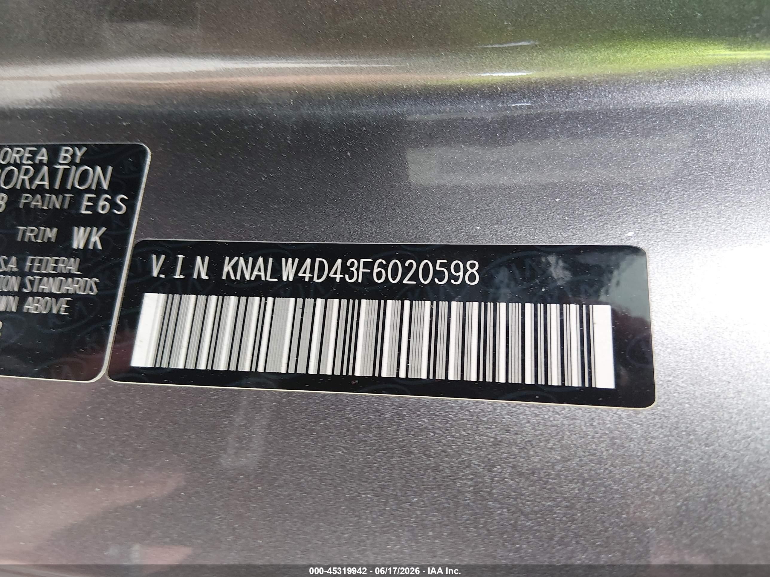 2015 Kia K900 Luxury Gray vin: KNALW4D43F6020598