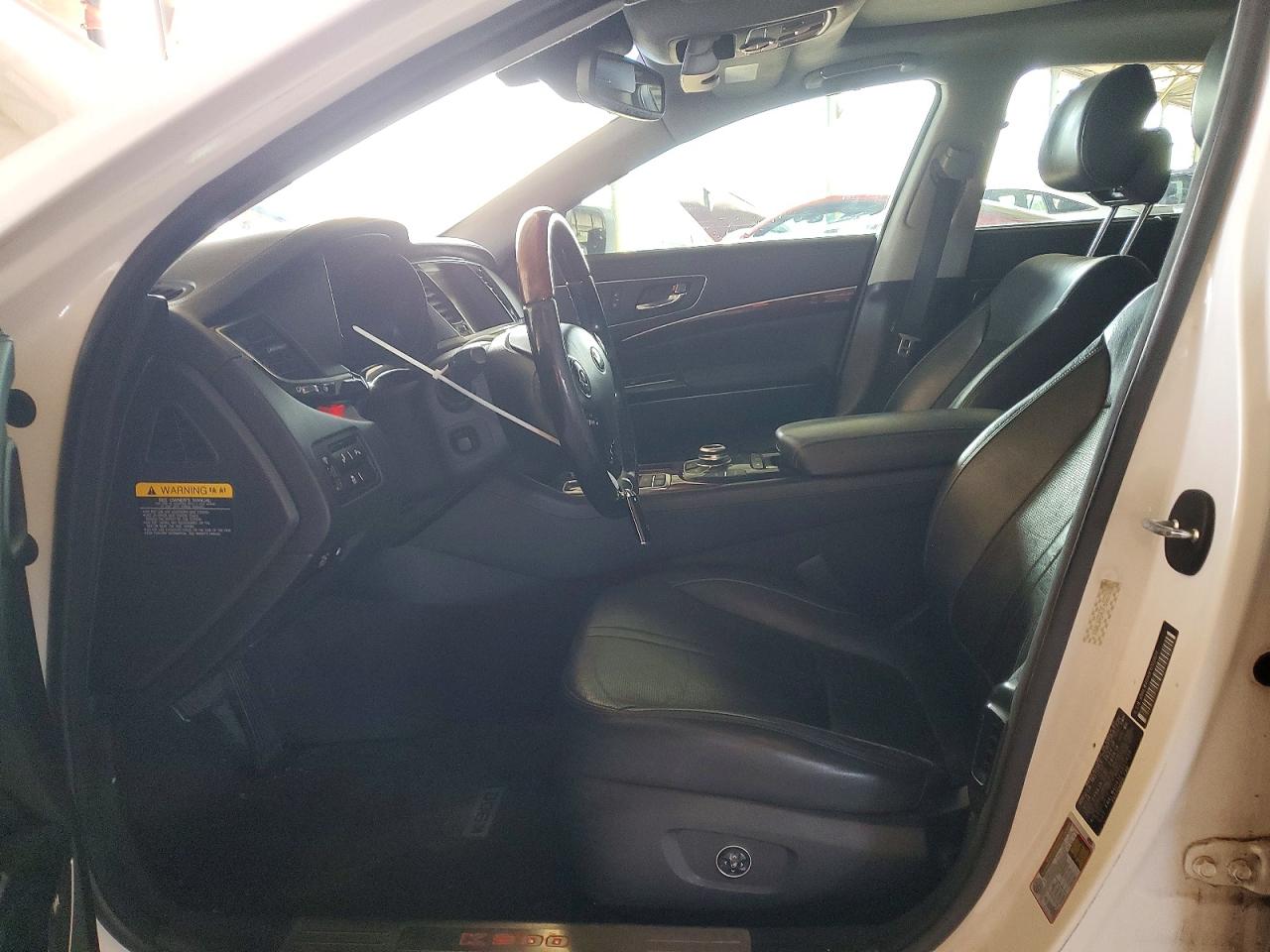2015 Kia K900 Luxury White vin: KNALW4D43F6022626