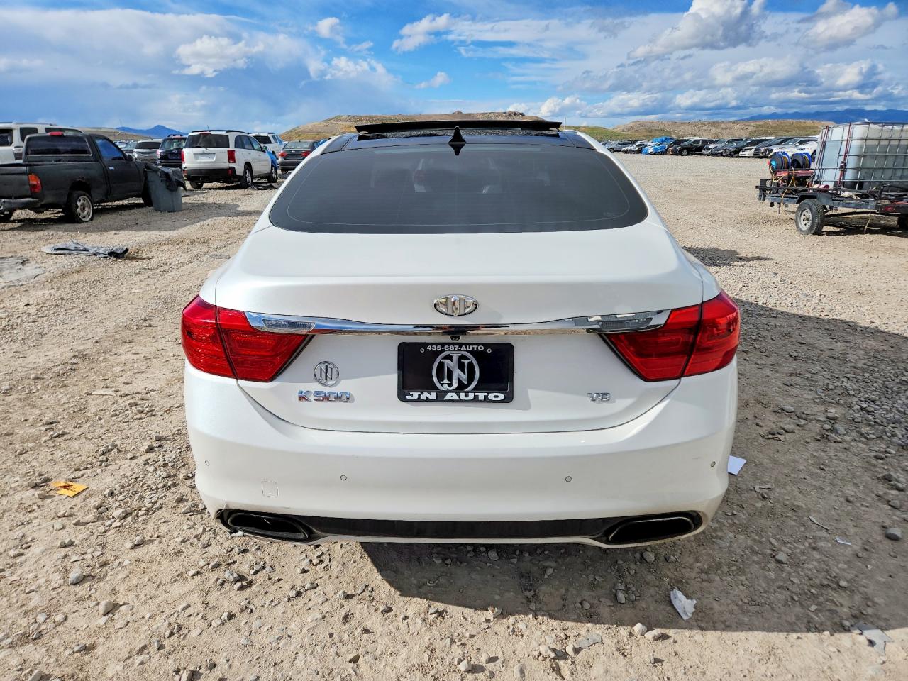 2015 Kia K900 Luxury Белый vin: KNALW4D45F6018089