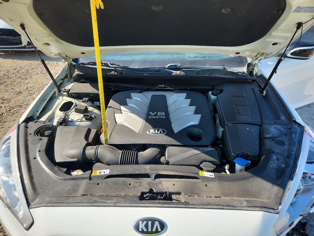 2015 Kia K900 Luxury White vin: KNALW4D45F6019890
