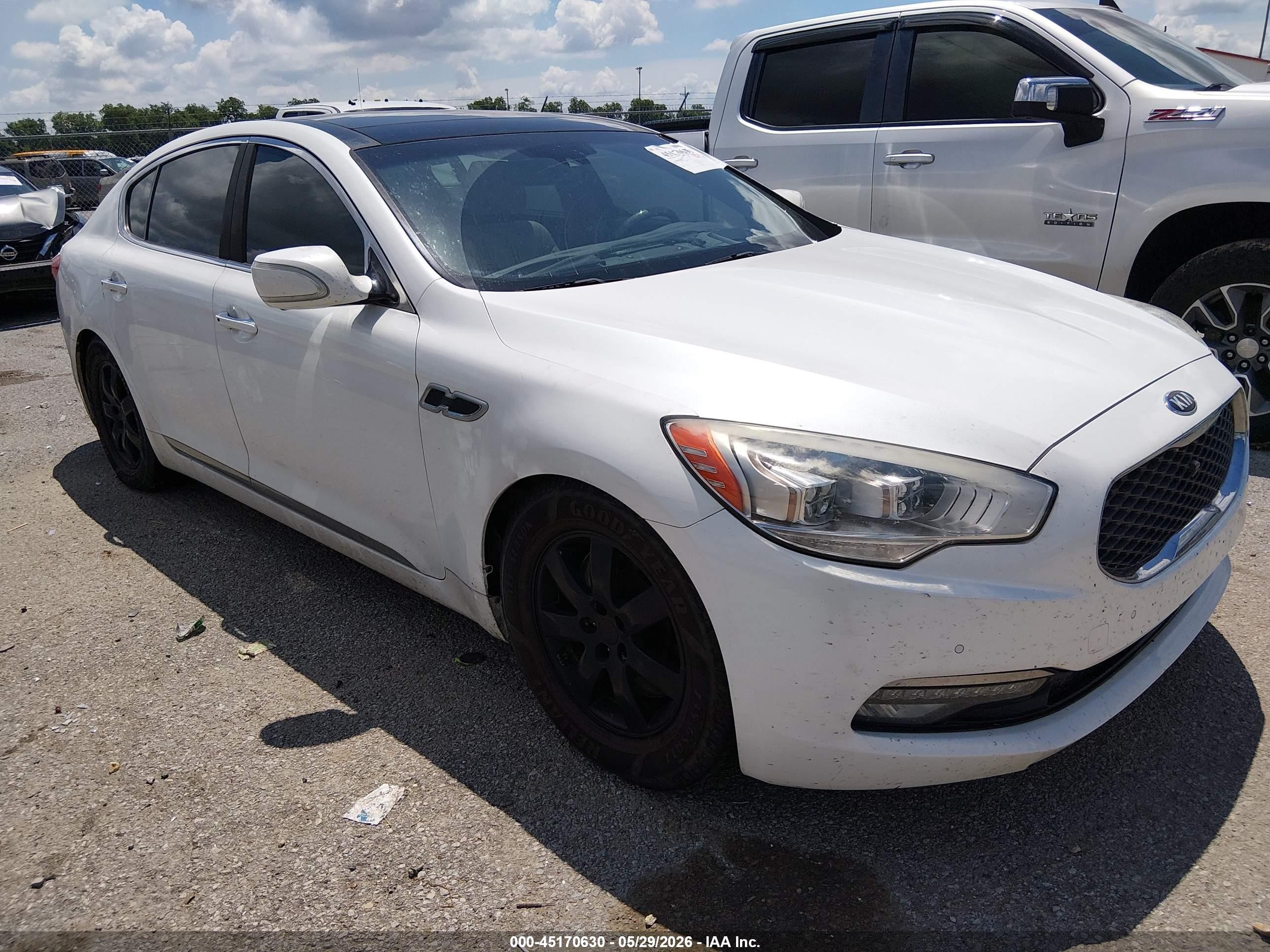 2015 Kia K900 Luxury White vin: KNALW4D48F6017910