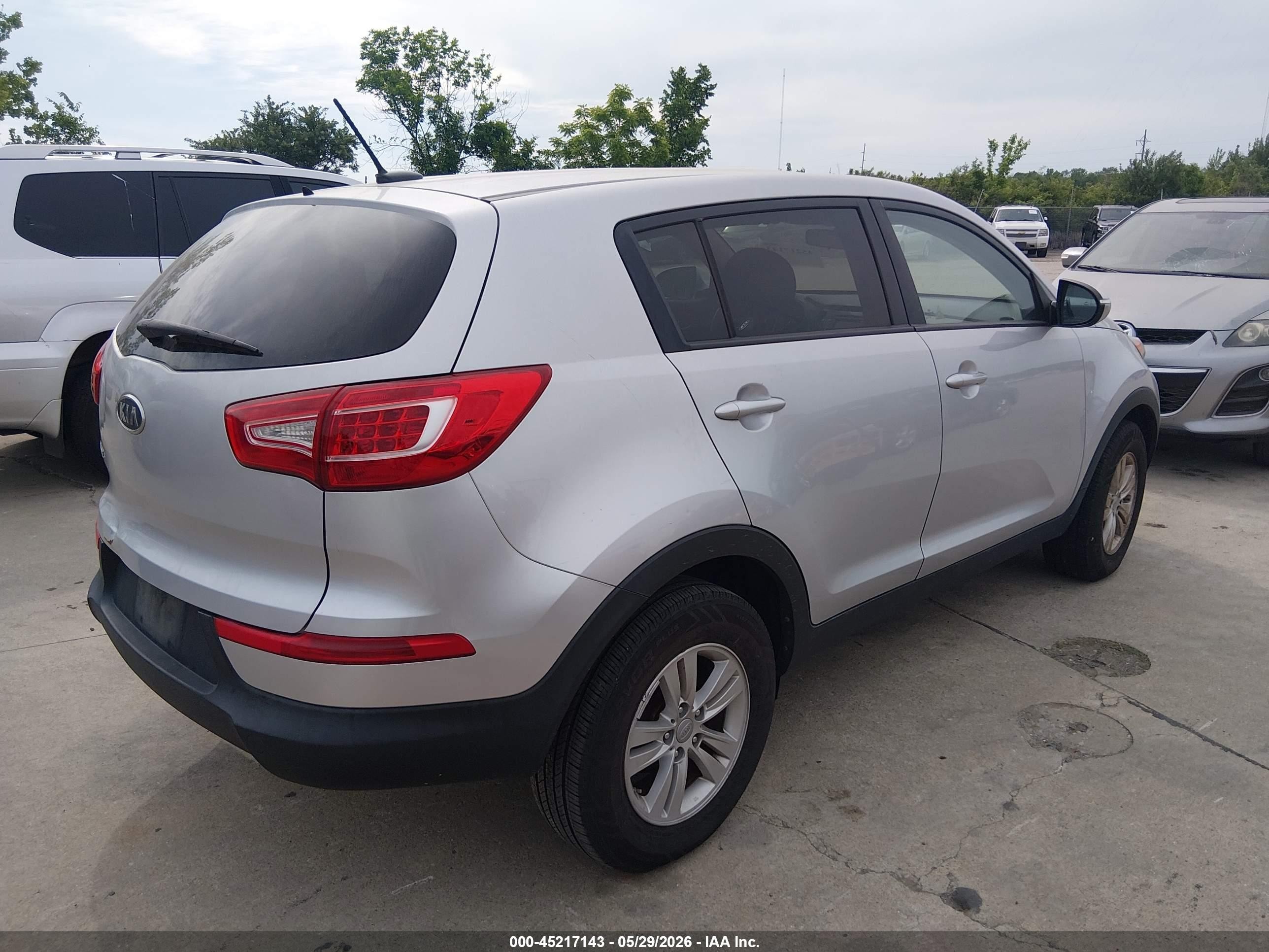 2011 Kia Sportage Lx Серый vin: KND0B3A26B7069120