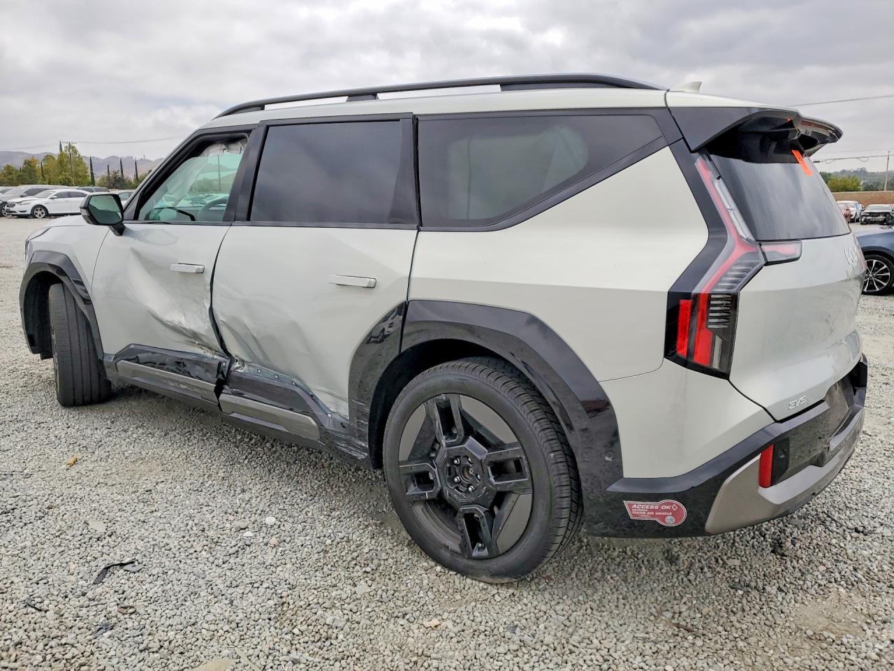 2024 Kia Ev9 Gt Line Gray vin: KNDAEFS50R6034077