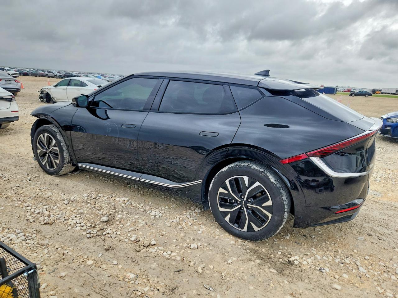 2023 Kia Ev6 Wind Черный vin: KNDC34LA2P5603853