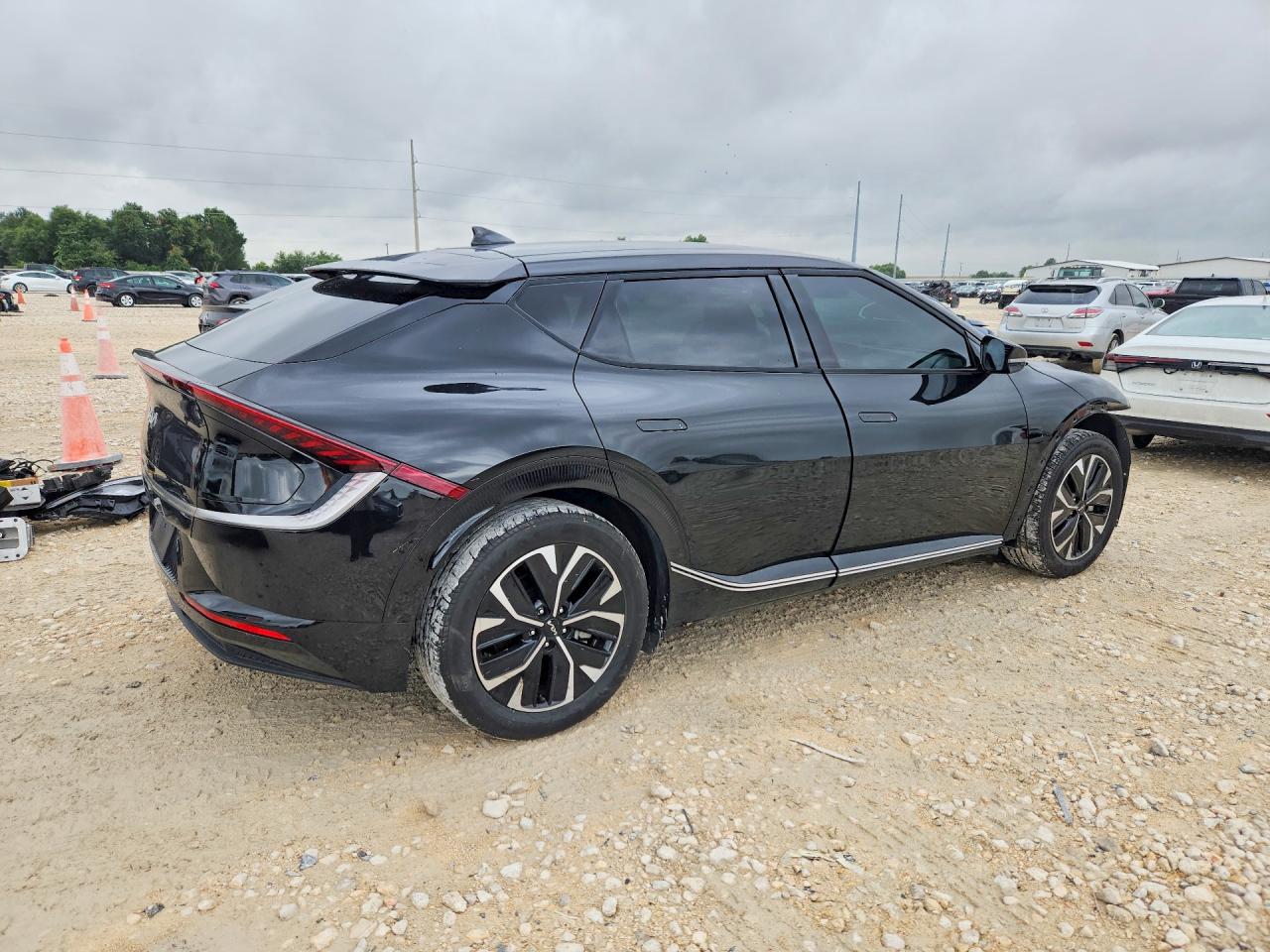 2023 Kia Ev6 Wind Черный vin: KNDC34LA2P5603853