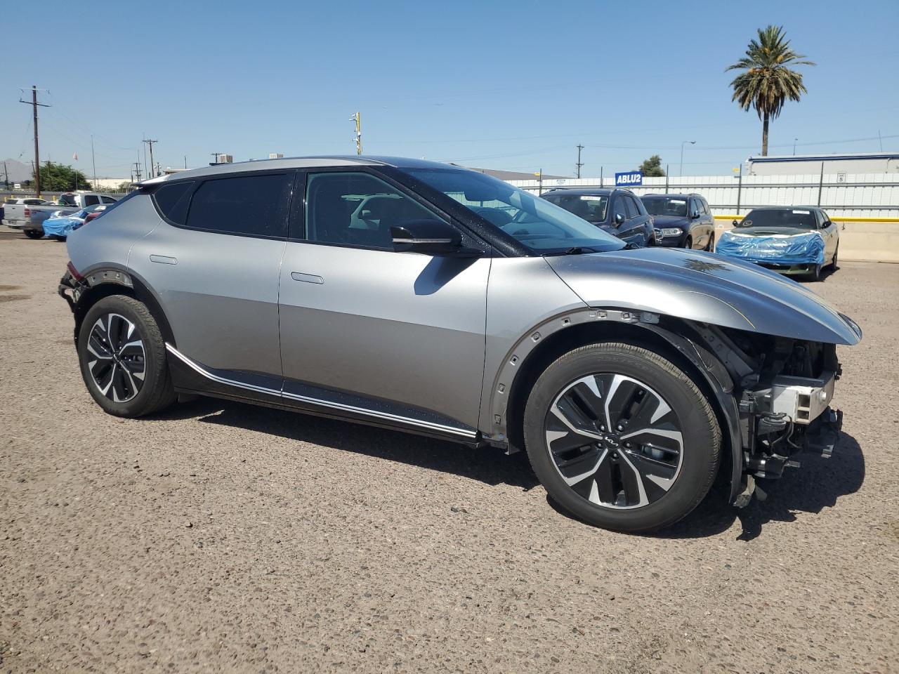2024 Kia Ev6 Wind Серый vin: KNDC34LA4R5162617 Damage: Right Front Wheel Opening Mldg, Missing, Replacement Required