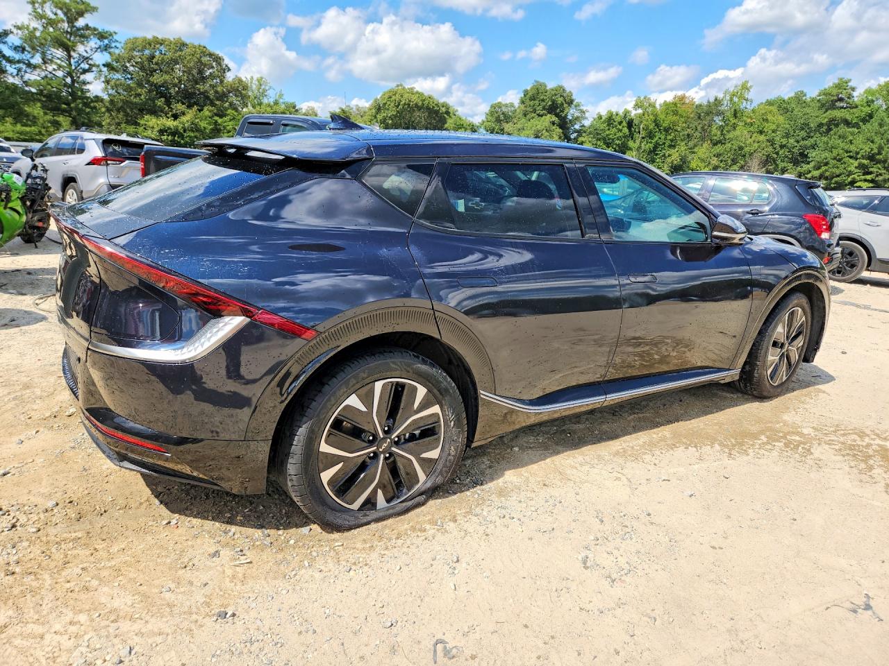 2024 Kia Ev6 Wind Blue vin: KNDC34LA9R5205428