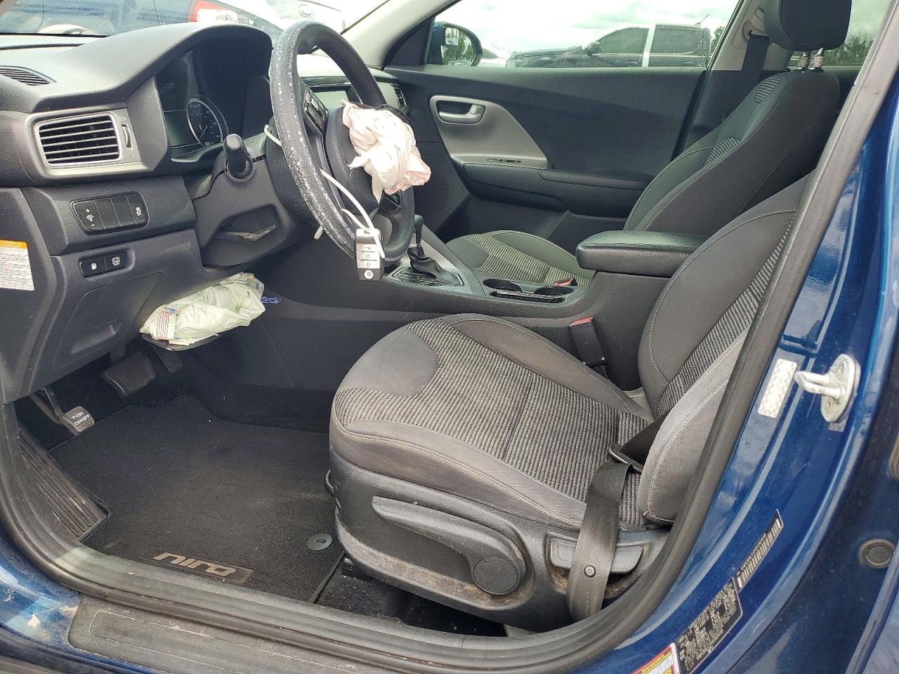 2017 Kia Niro Lx Blue vin: KNDCB3LC2H5093438