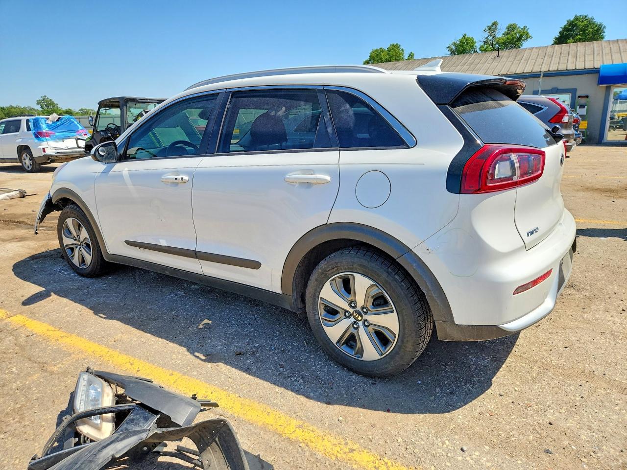 2019 Kia Niro Lx White vin: KNDCB3LC3K5249946