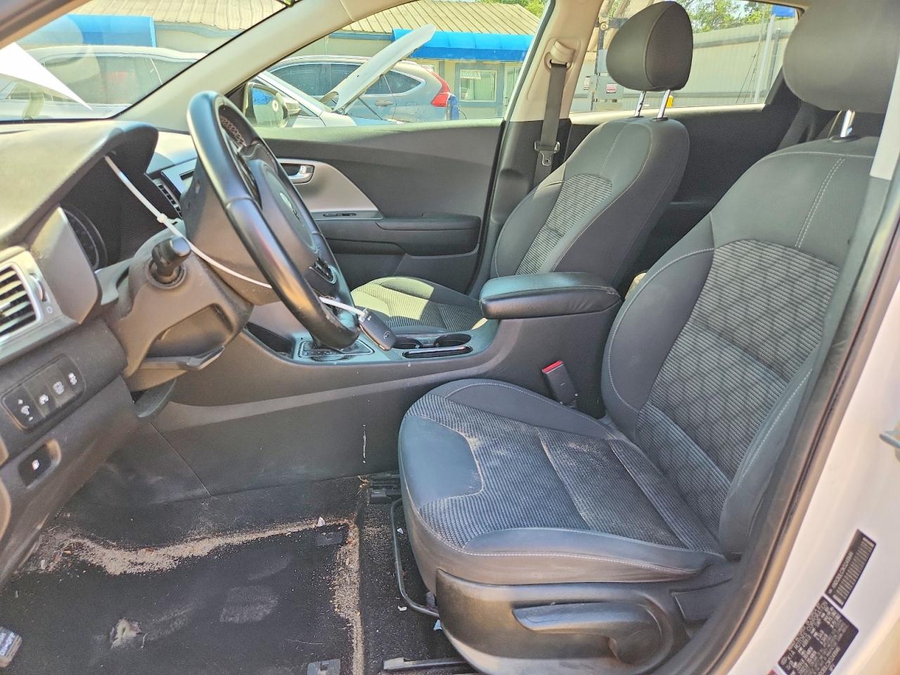 2019 Kia Niro Lx White vin: KNDCB3LC3K5249946