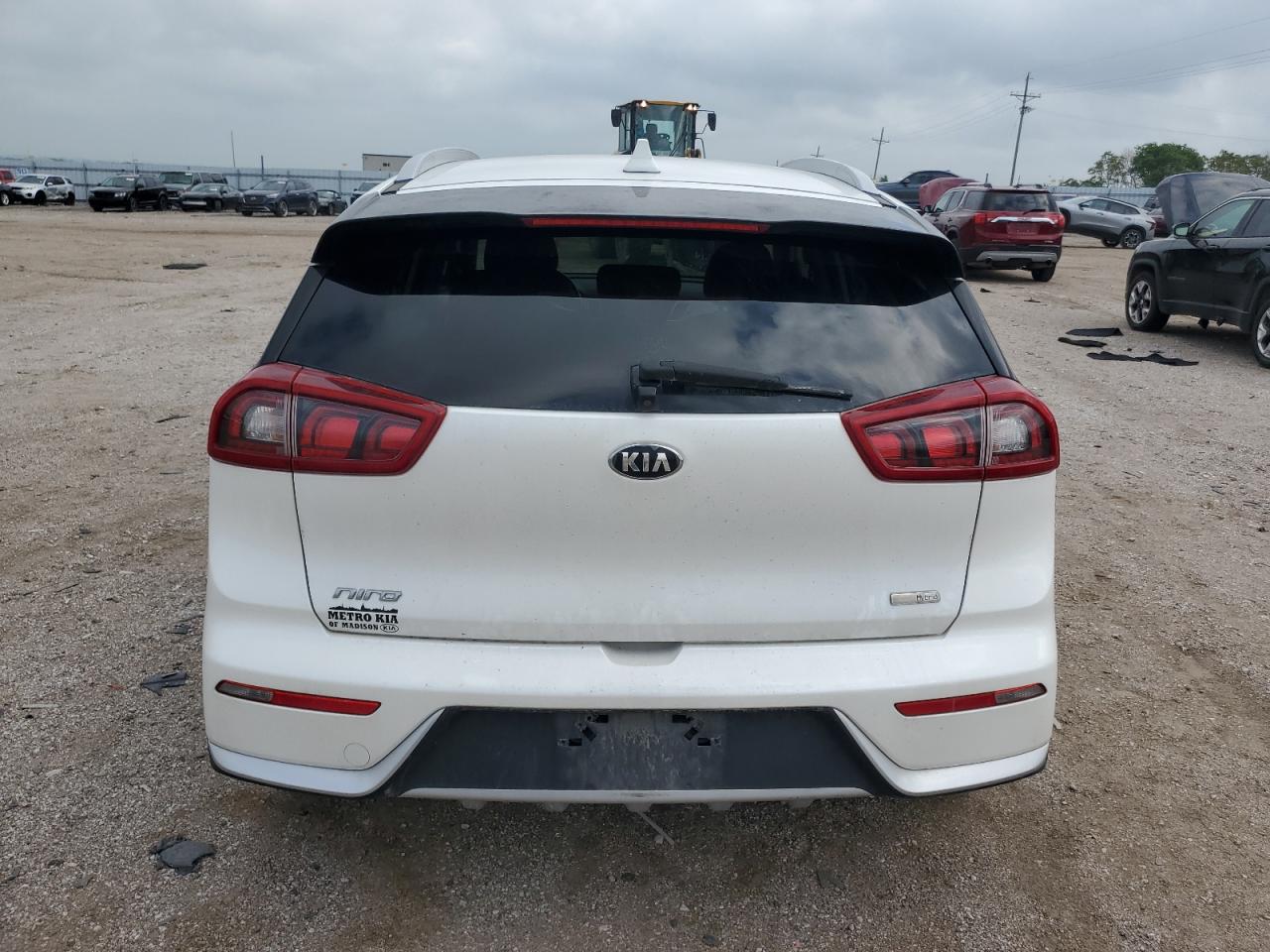 2018 Kia Niro Fe White vin: KNDCB3LC5J5143710