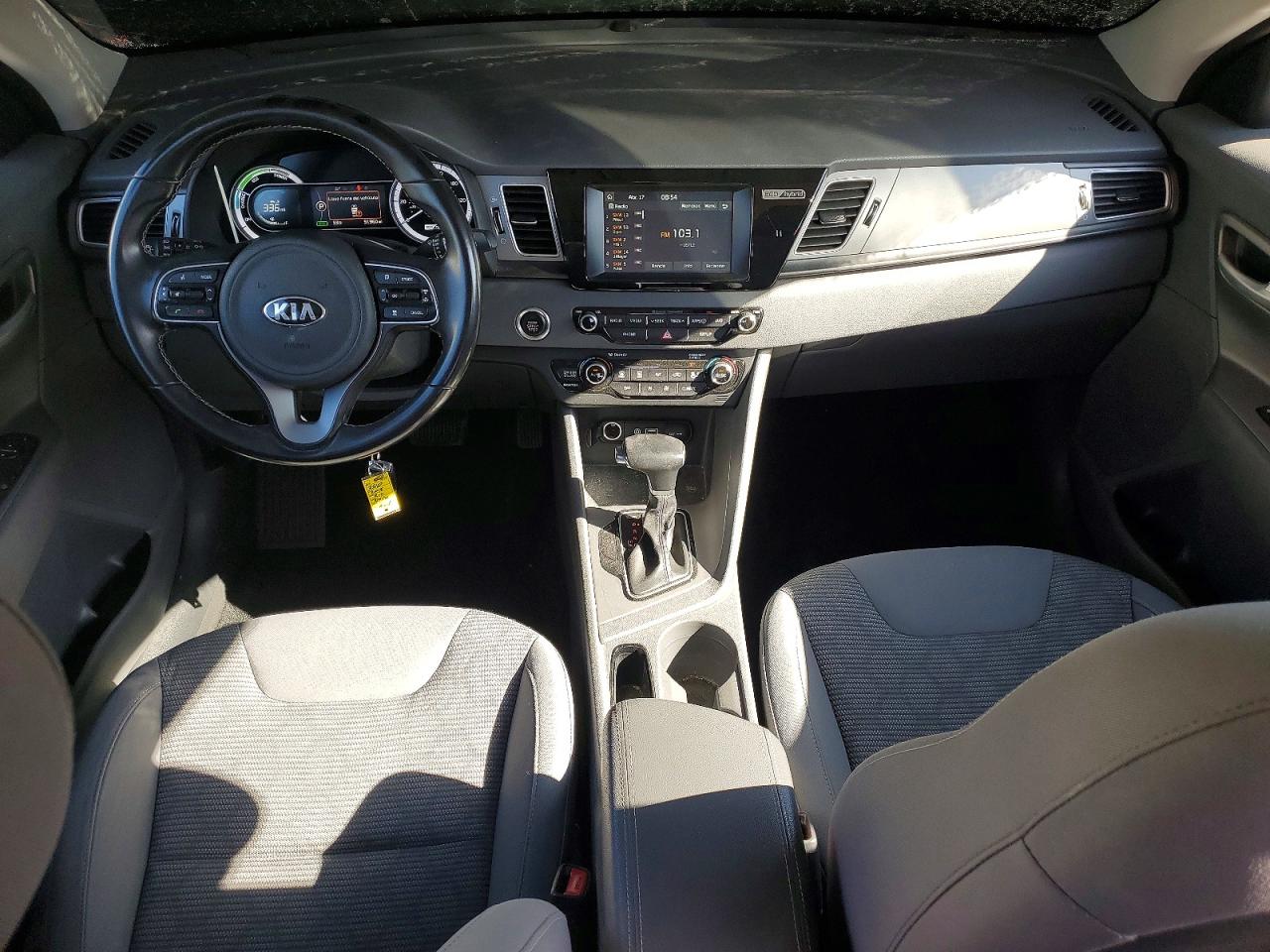 2018 Kia Niro Lx Red vin: KNDCB3LC5J5190137