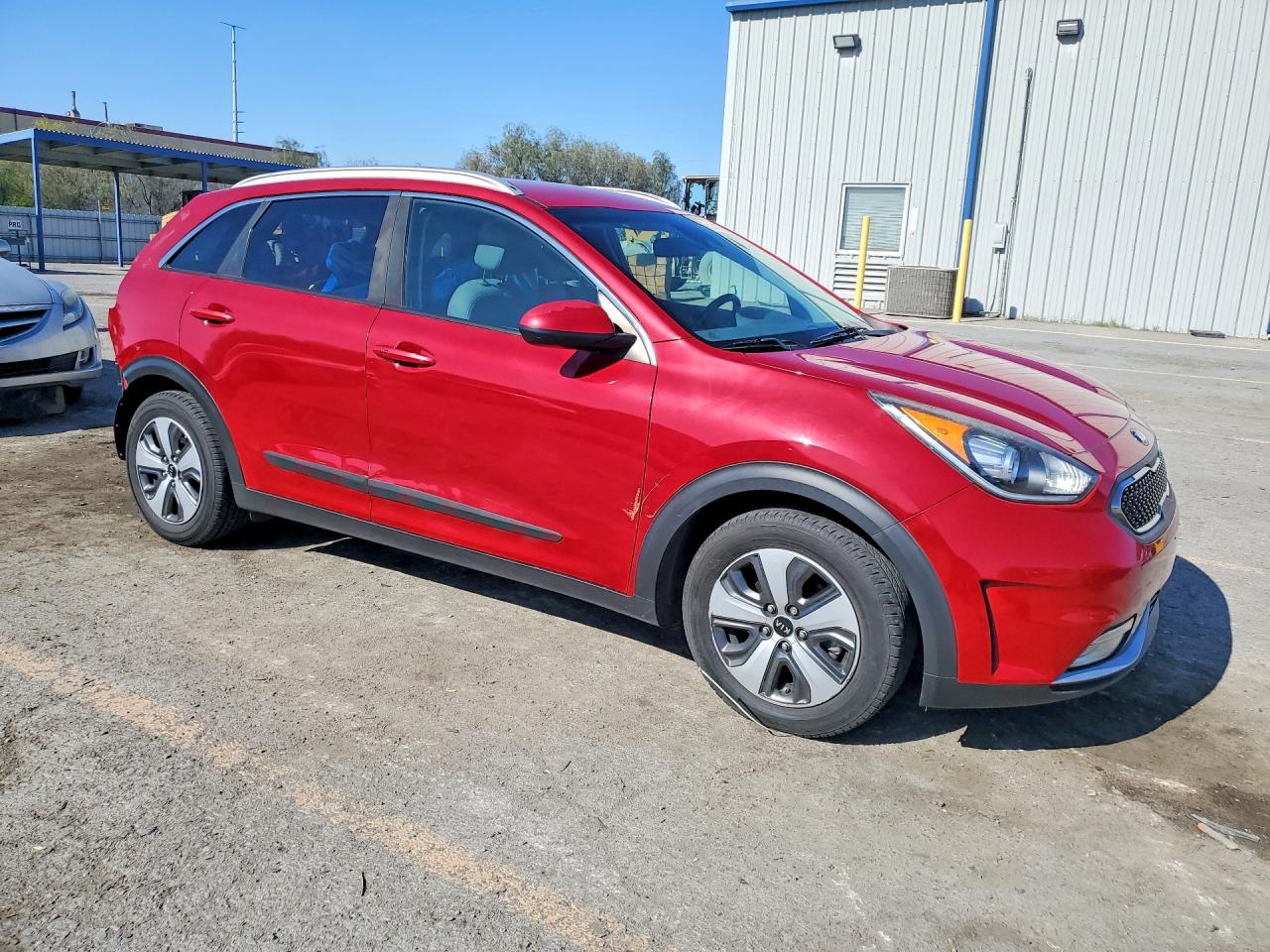 2018 Kia Niro Lx Red vin: KNDCB3LC5J5190137