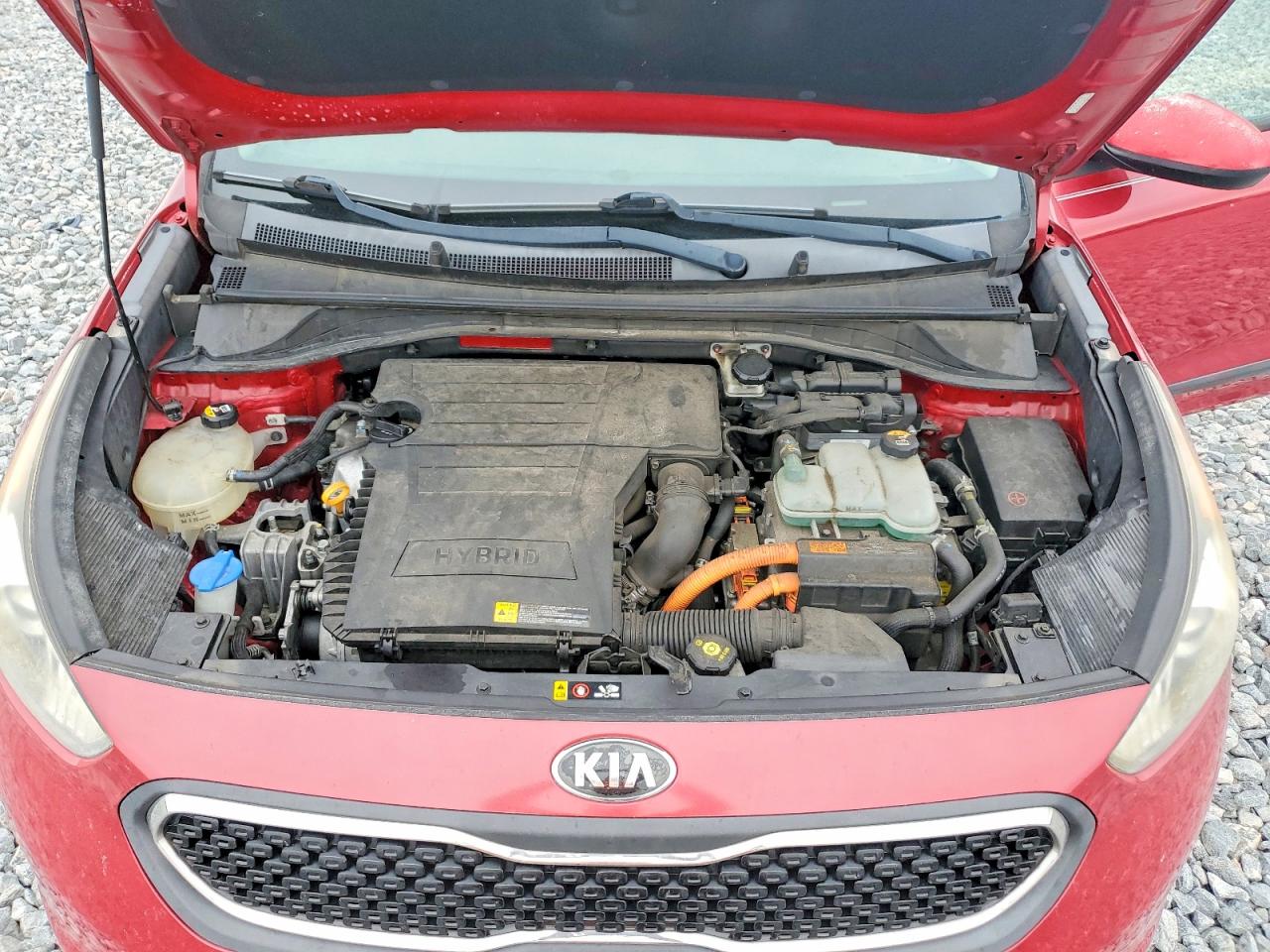 2017 Kia Niro Fe Red vin: KNDCB3LC6H5082071