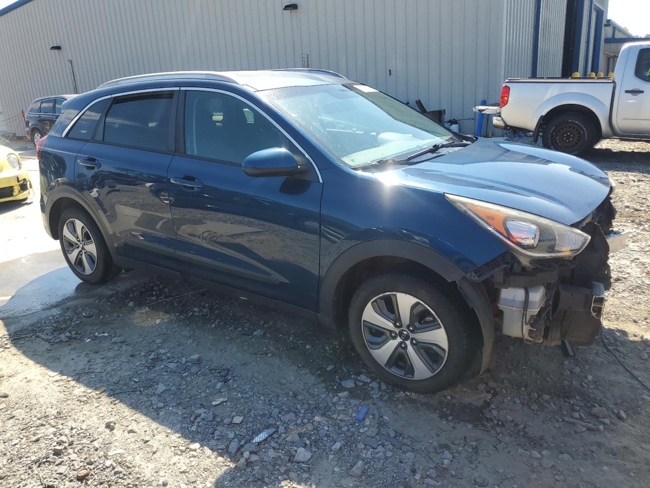 2018 Kia Niro Fe Blue vin: KNDCB3LC7J5125175