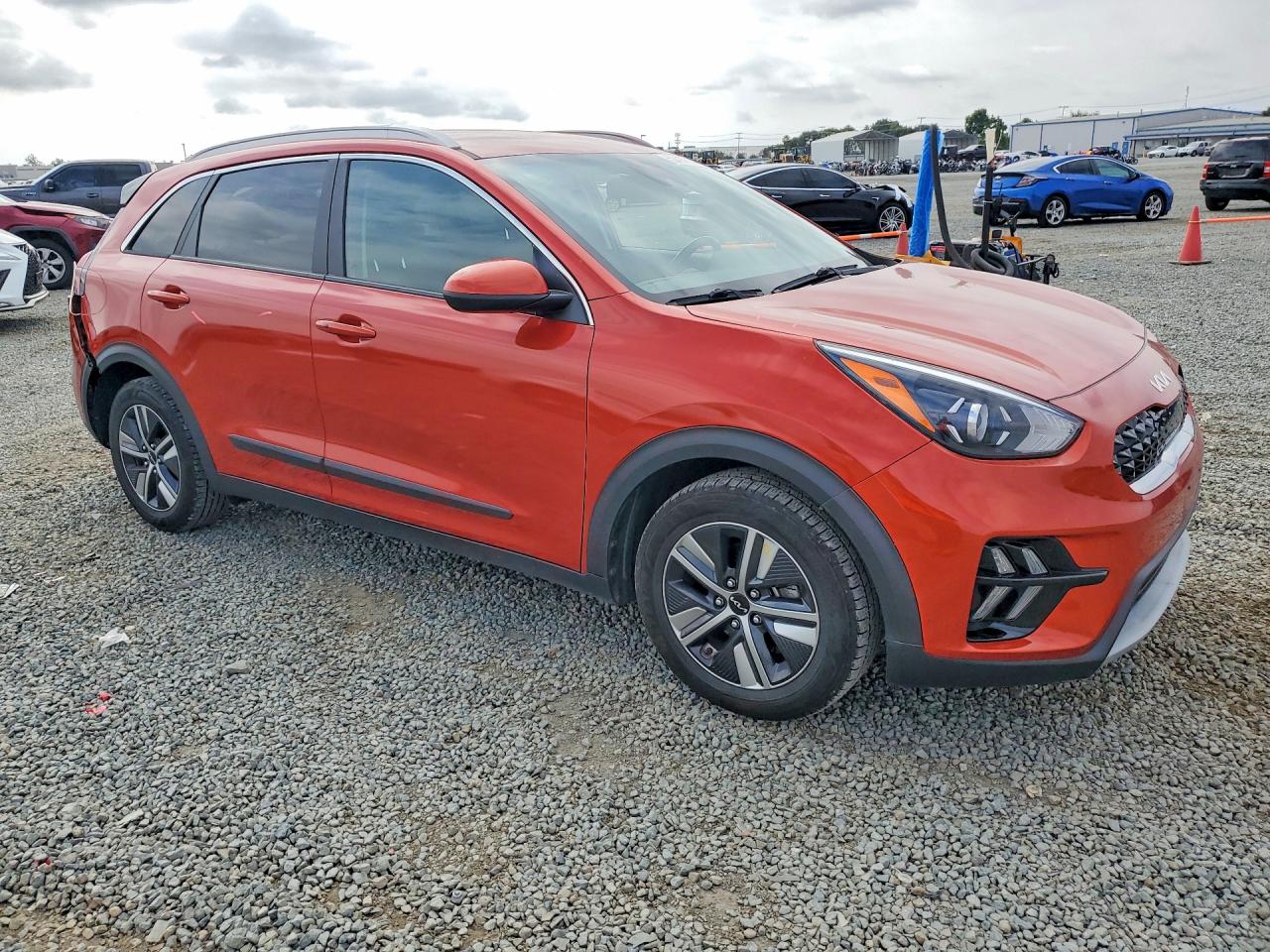 2022 Kia Niro Lxs Orange vin: KNDCB3LC7N5546951