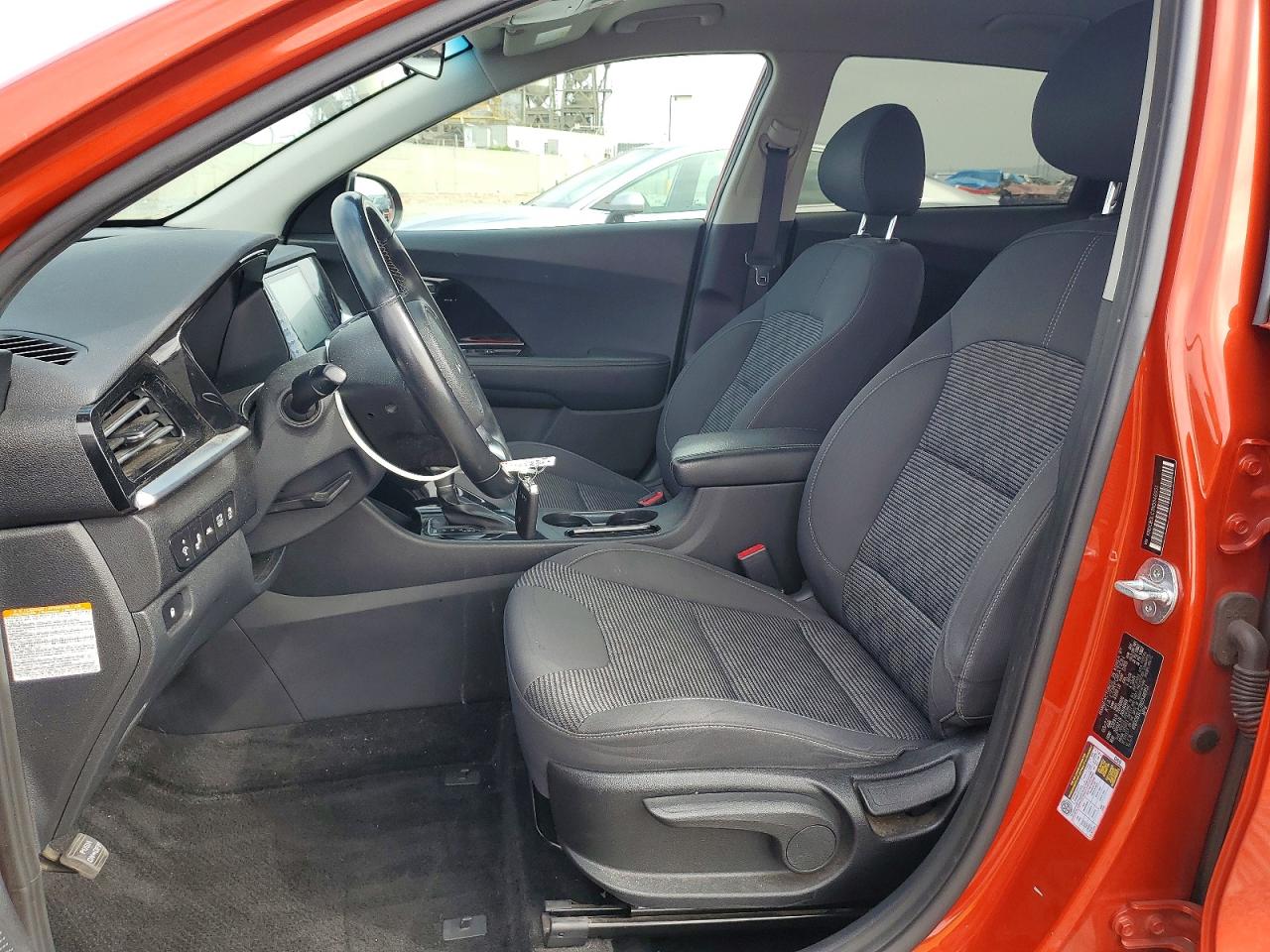 2022 Kia Niro Lxs Orange vin: KNDCB3LC7N5546951