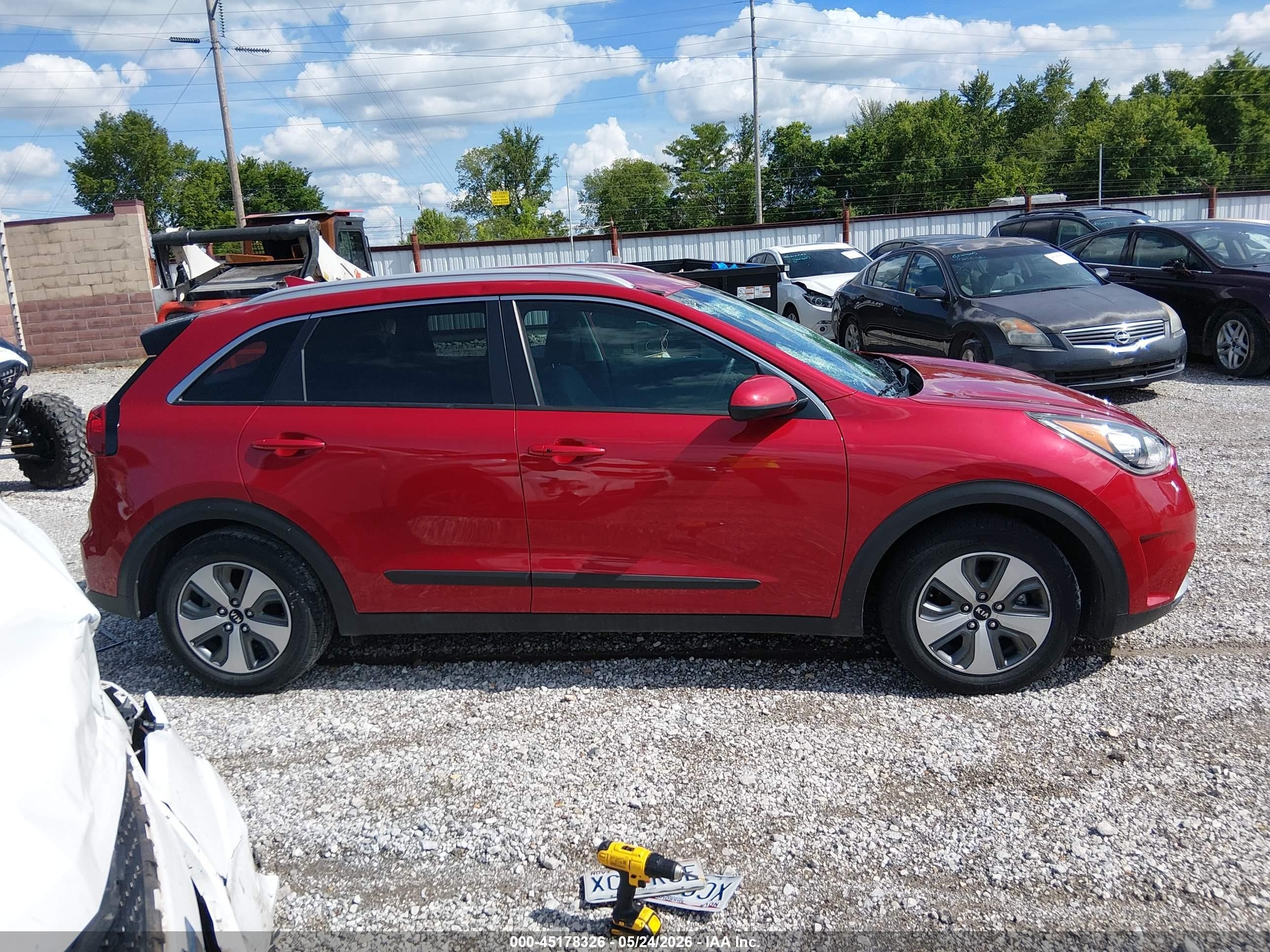 2019 Kia Niro Lx Red vin: KNDCB3LC8K5218630