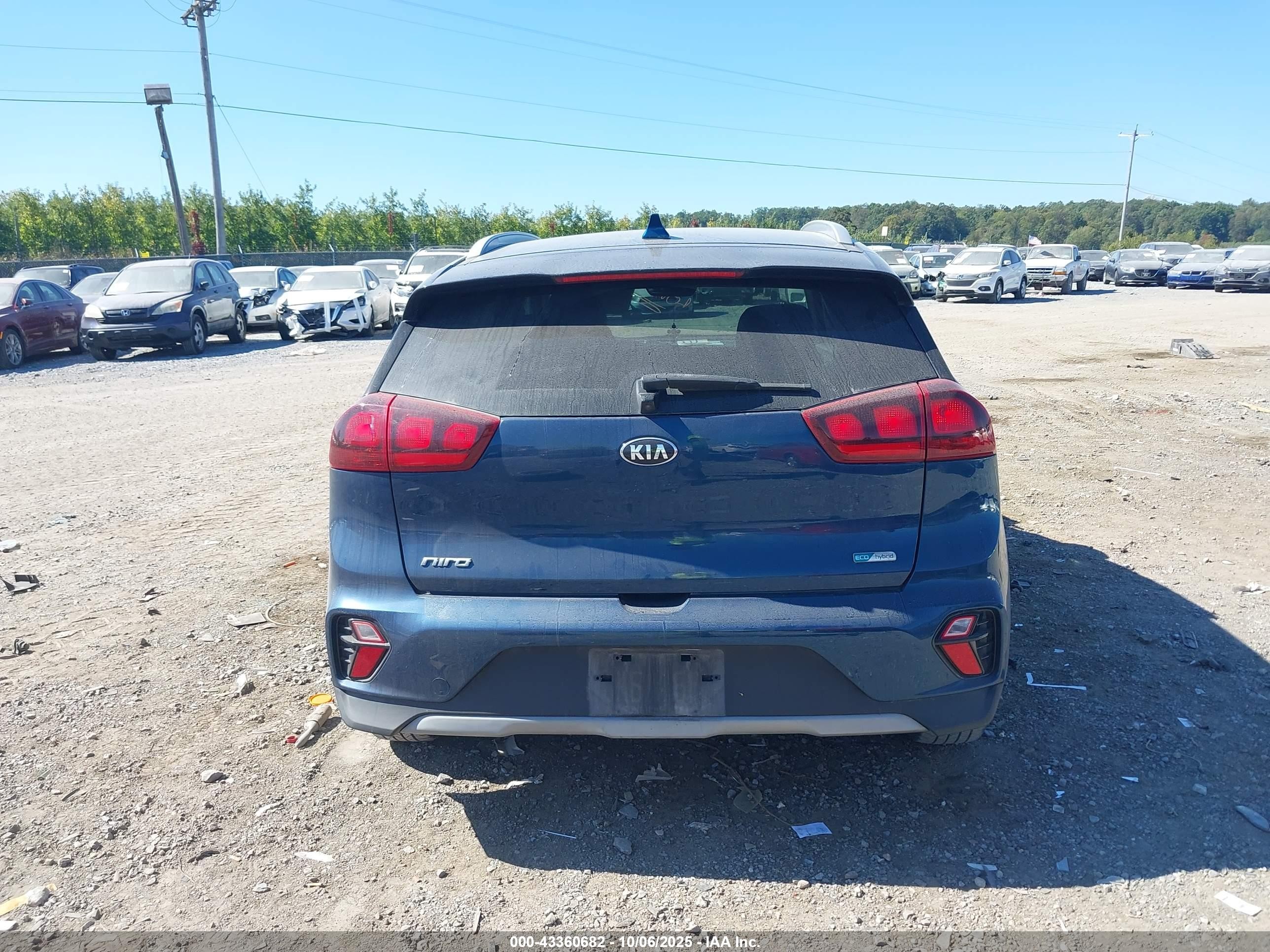 2020 Kia Niro Lxs Blue vin: KNDCB3LC8L5375933