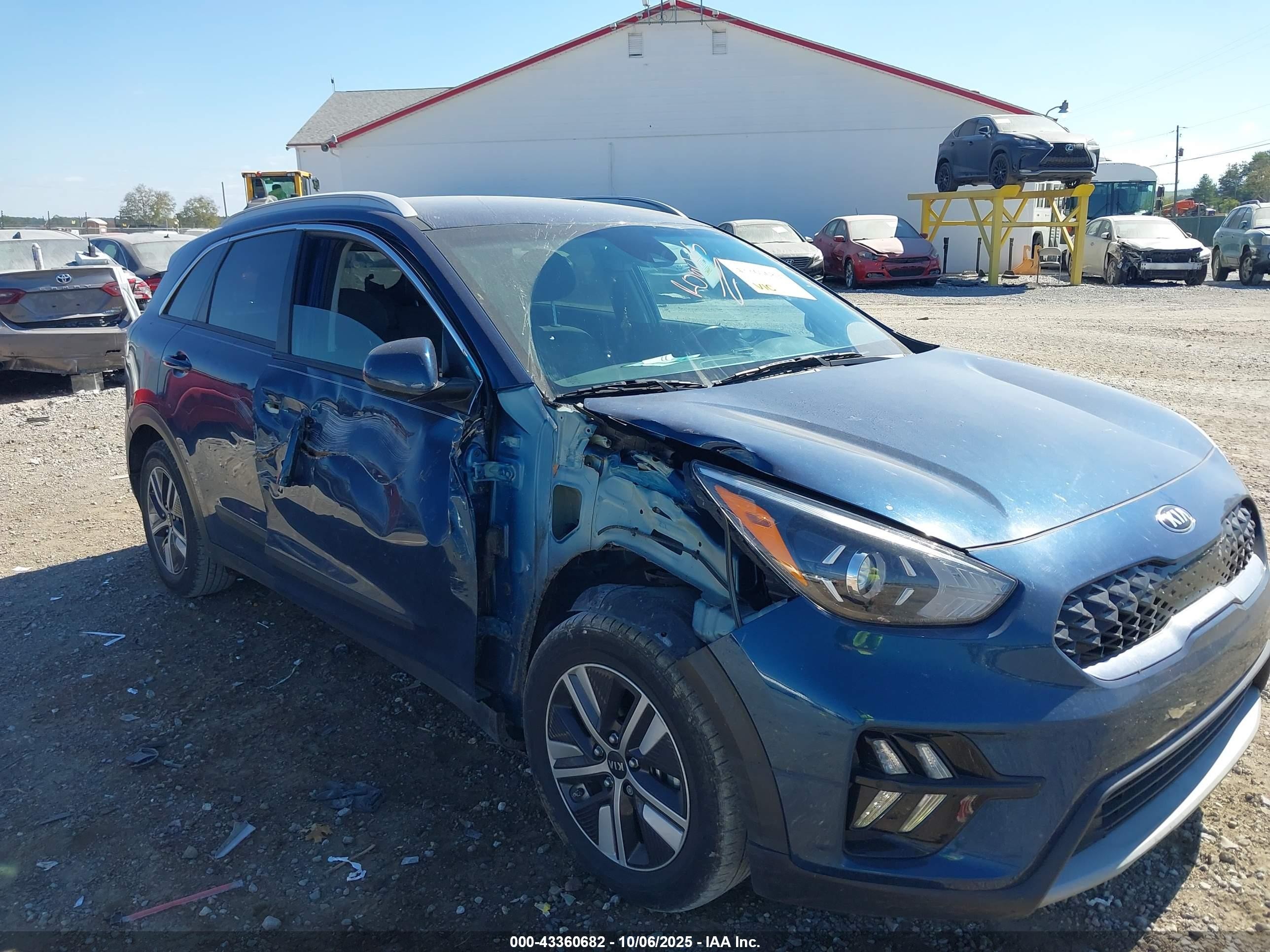 2020 Kia Niro Lxs Blue vin: KNDCB3LC8L5375933
