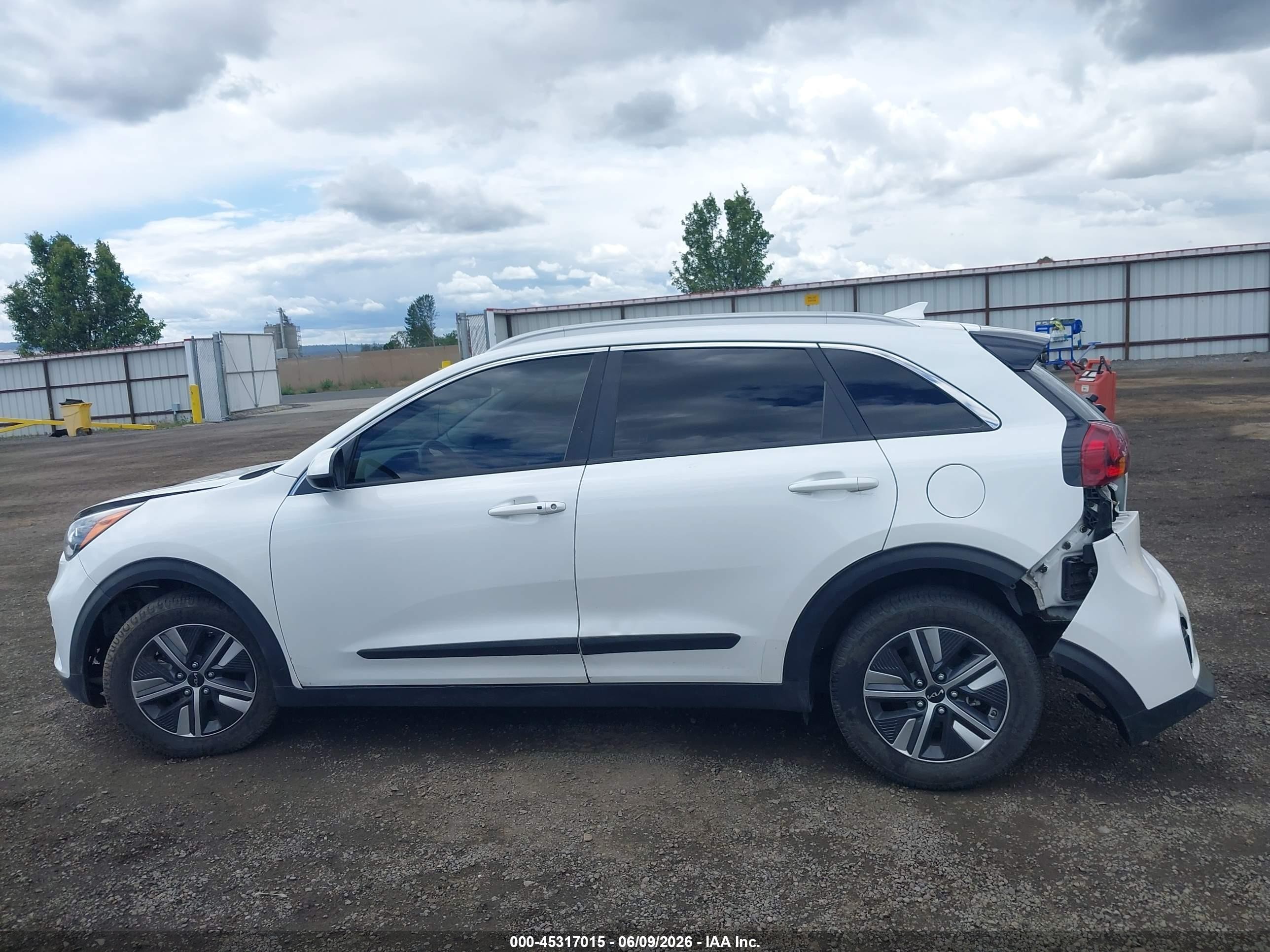 2022 Kia Niro Lxs Se White vin: KNDCB3LC8N5512632