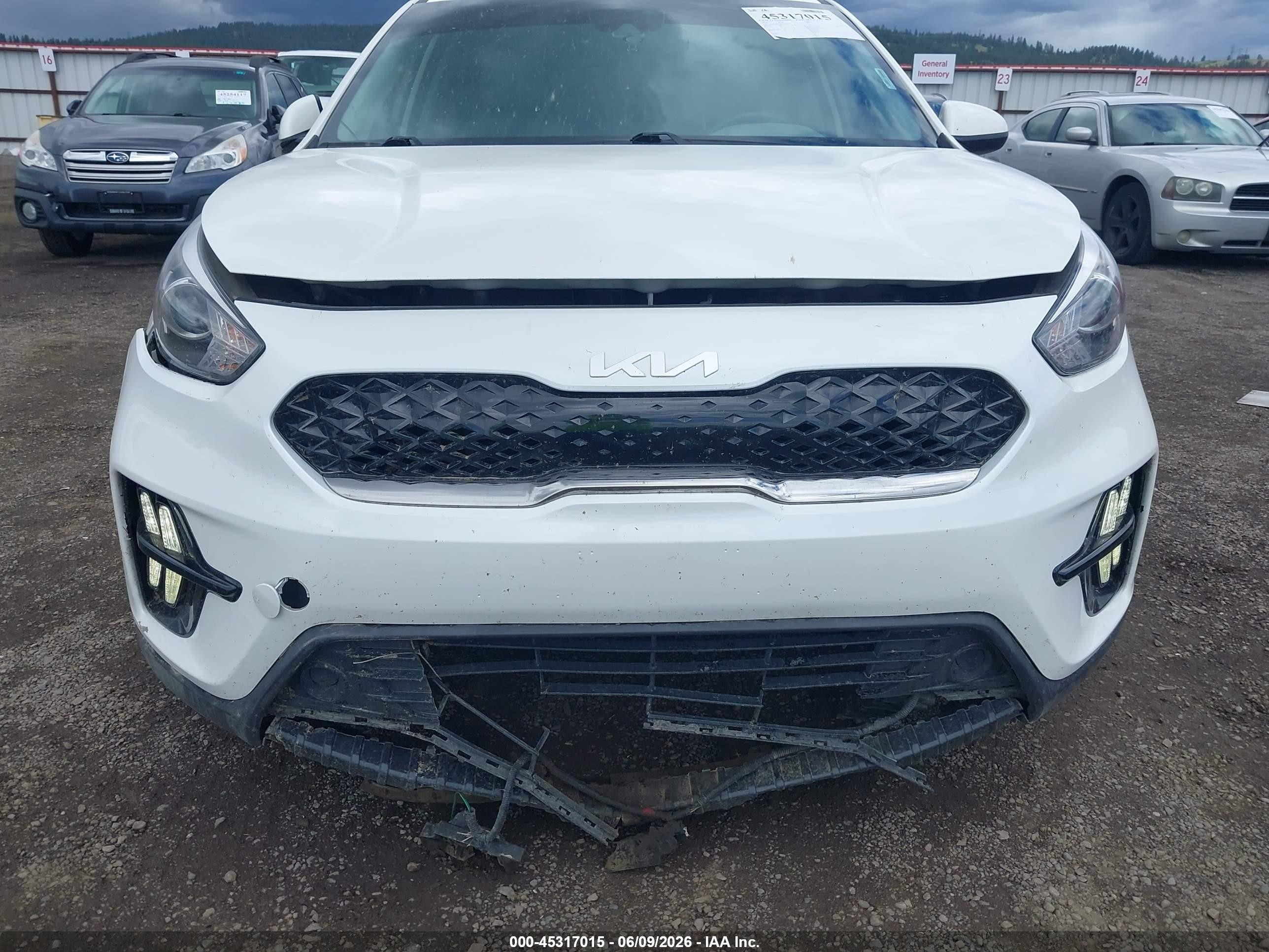 2022 Kia Niro Lxs Se White vin: KNDCB3LC8N5512632