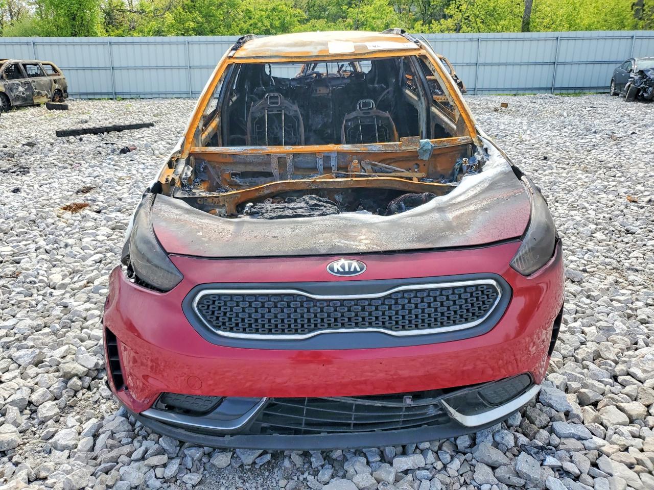 2017 Kia Niro Lx Red vin: KNDCB3LCXH5091890