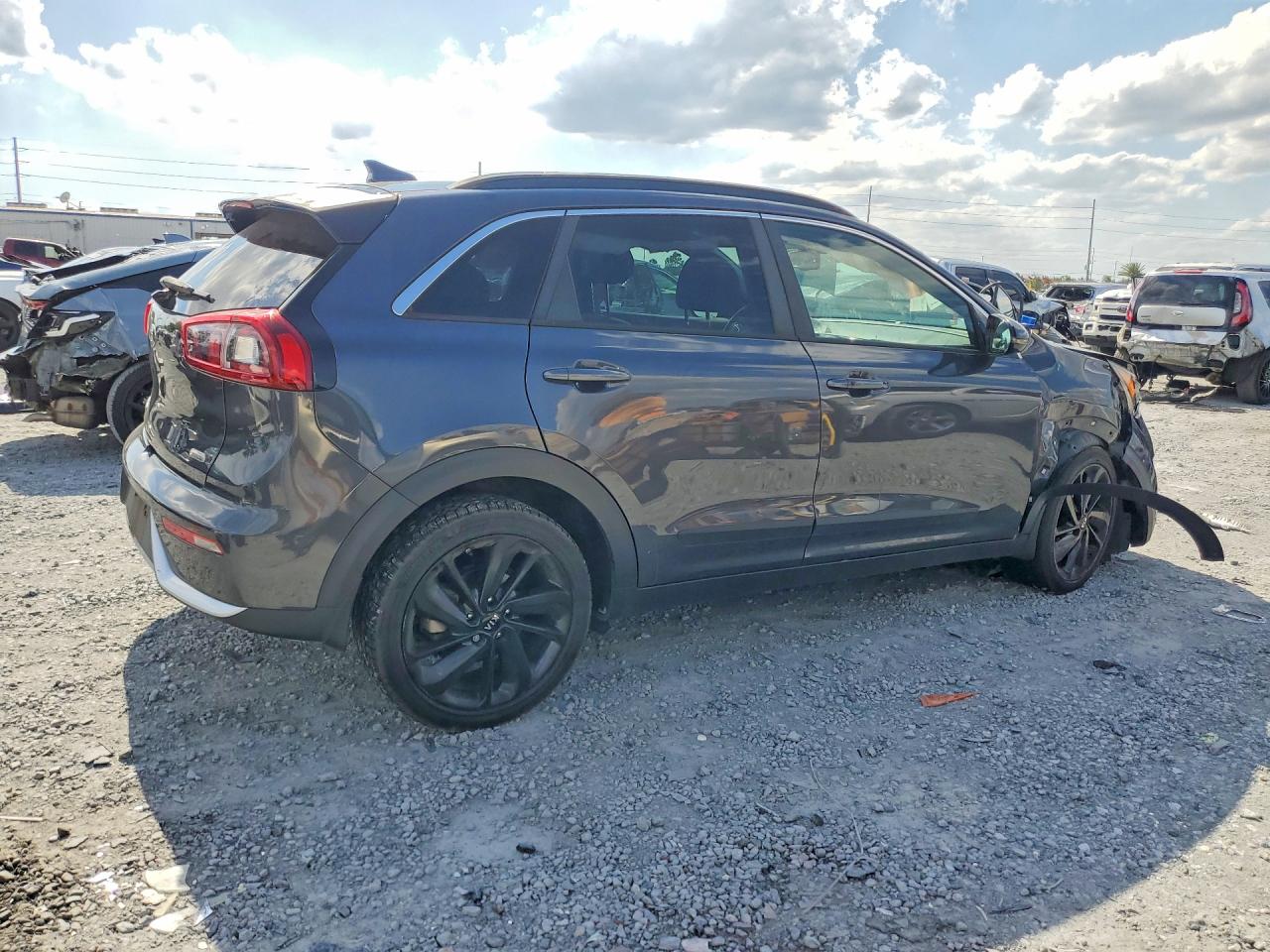 2018 Kia Niro Ex Gray vin: KNDCC3LC0J5141196