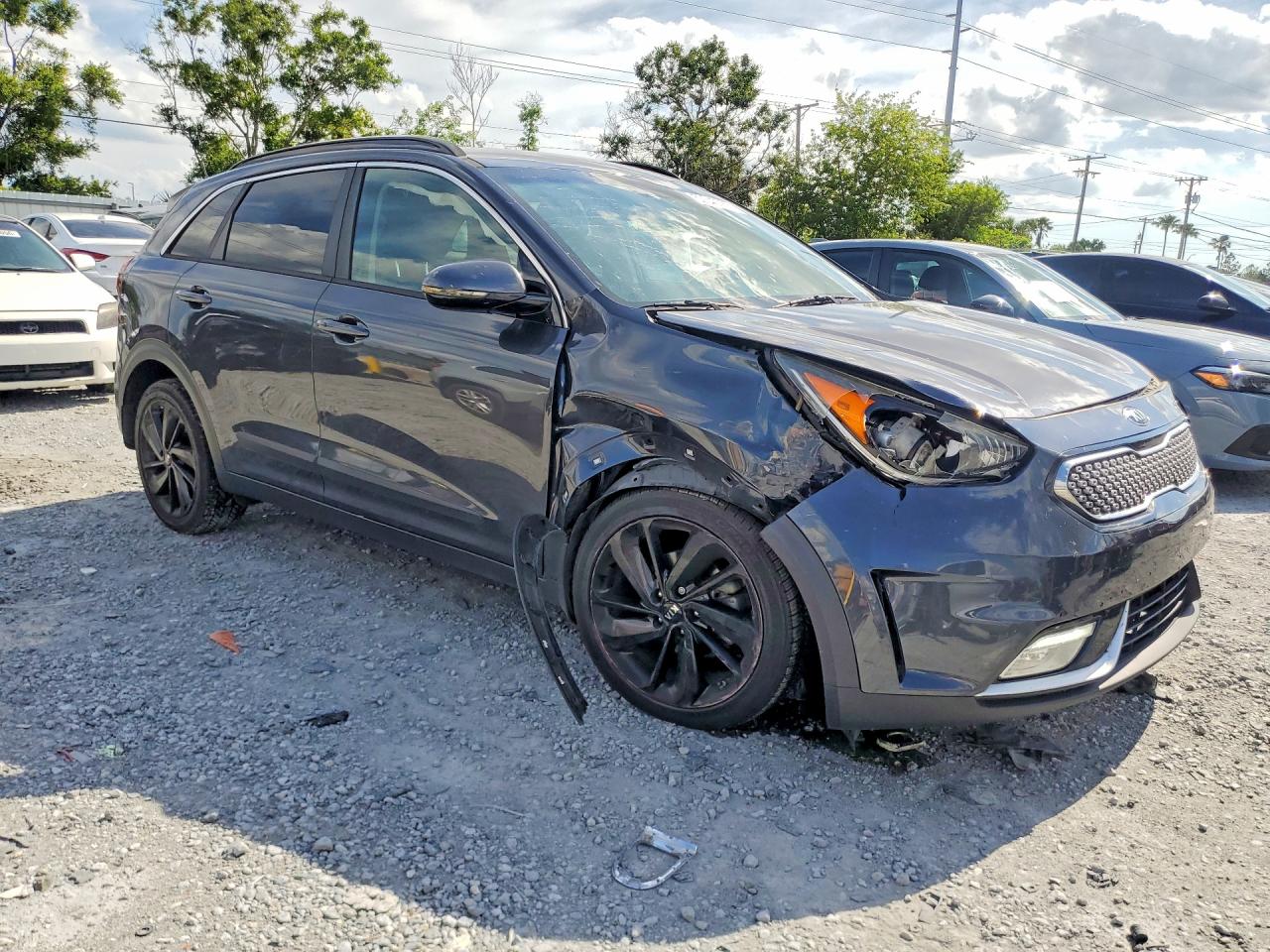 2018 Kia Niro Ex Gray vin: KNDCC3LC0J5141196