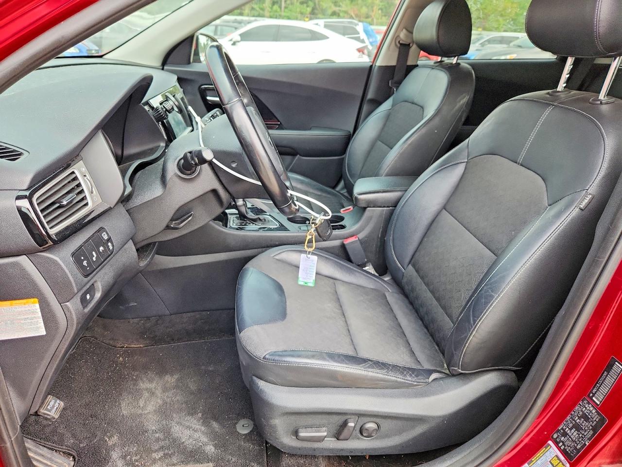 2018 Kia Niro Ex Red vin: KNDCC3LC3J5132931