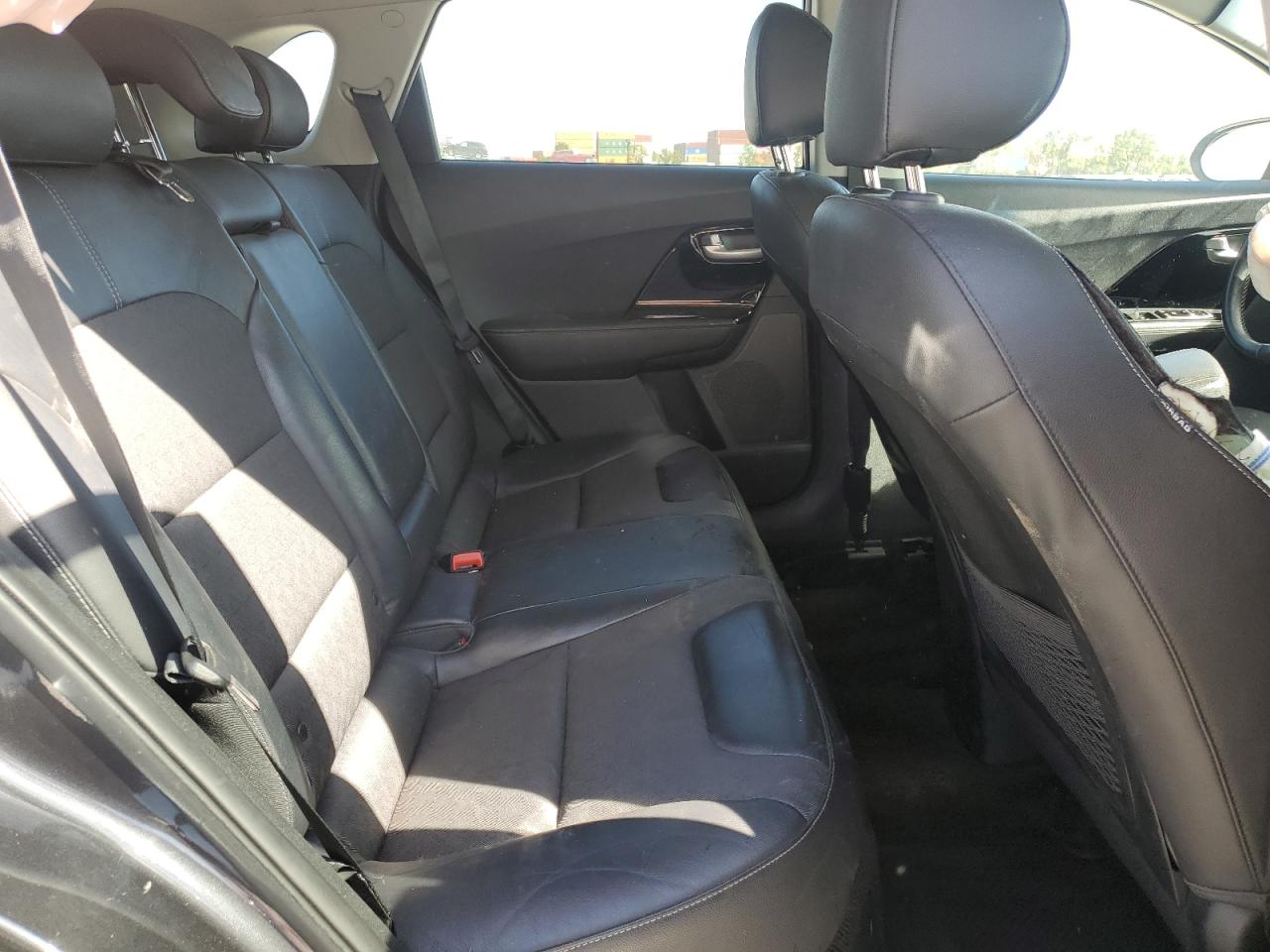 2018 Kia Niro Ex Black vin: KNDCC3LC8J5135551