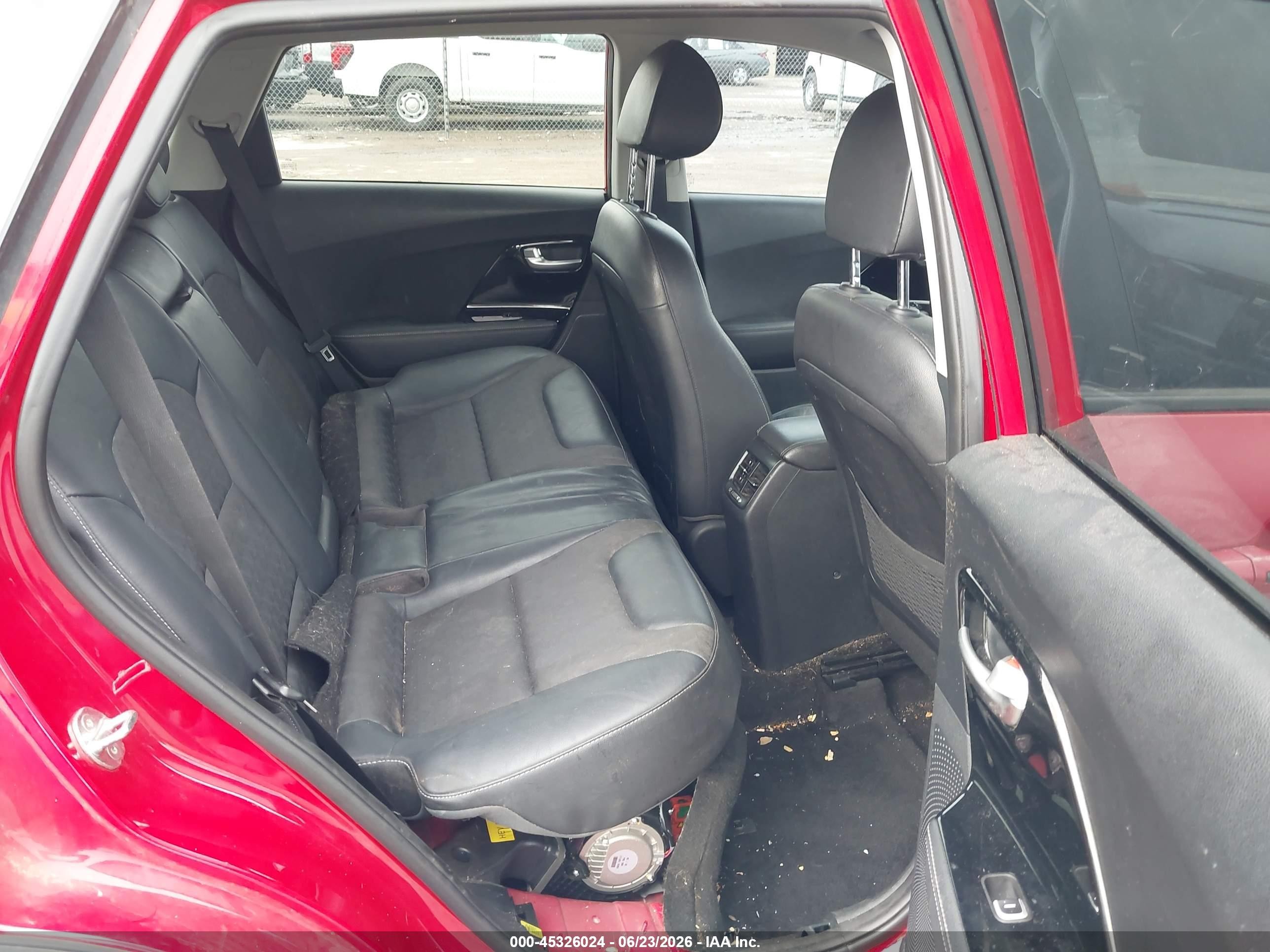 2018 Kia Niro Ex Red vin: KNDCC3LC8J5153905