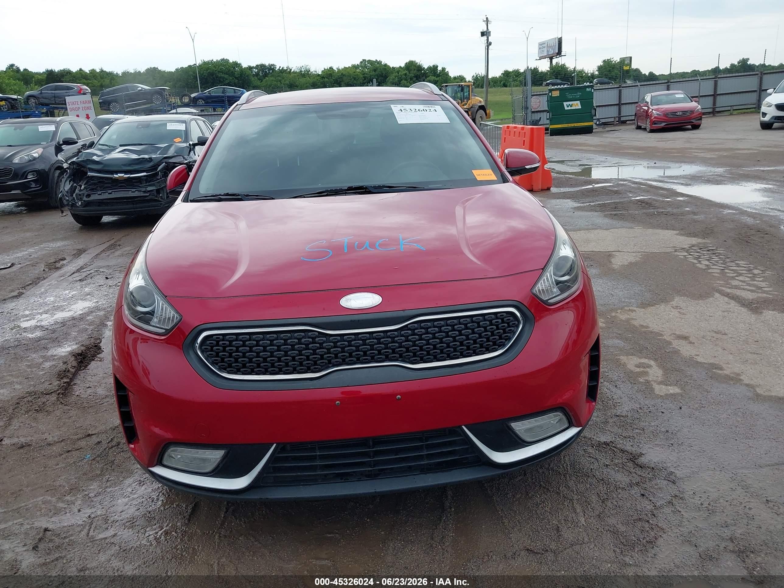2018 Kia Niro Ex Red vin: KNDCC3LC8J5153905