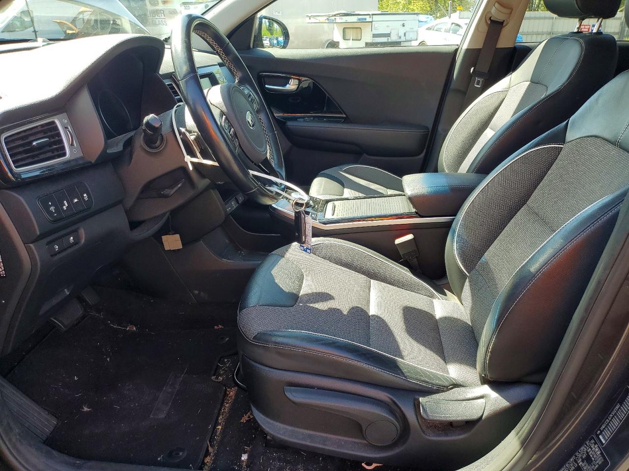 2019 Kia Niro Ex Gray vin: KNDCC3LG7K5021982