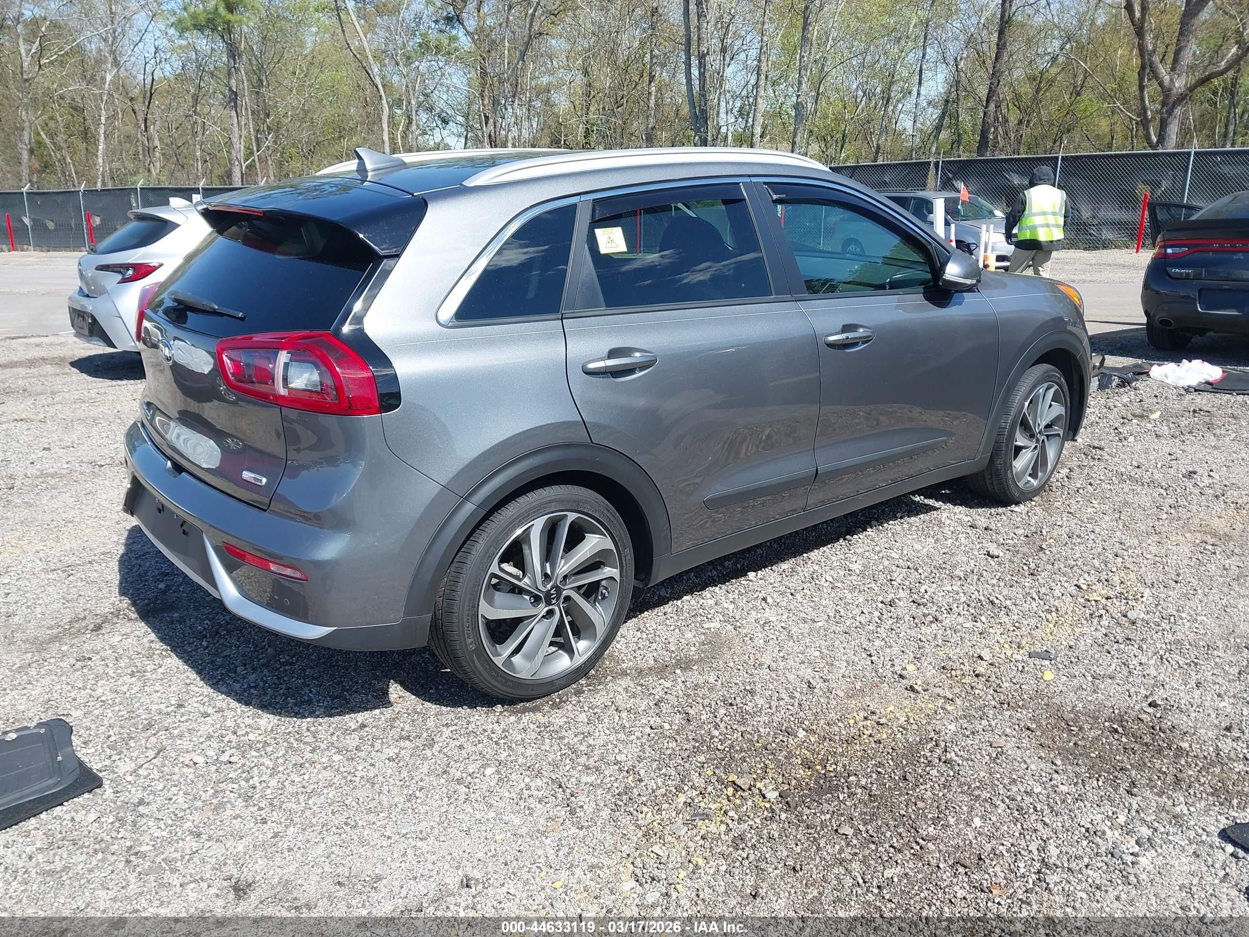 2018 Kia Niro Touring Серый vin: KNDCE3LC1J5125566