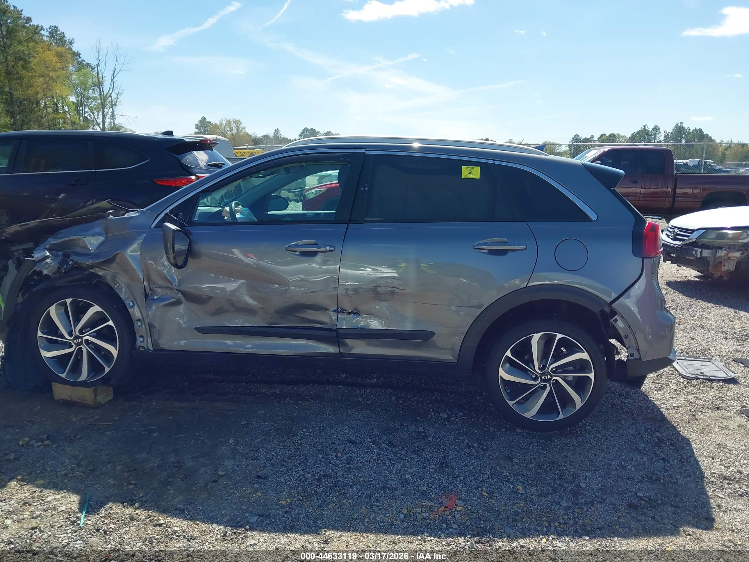 2018 Kia Niro Touring Серый vin: KNDCE3LC1J5125566