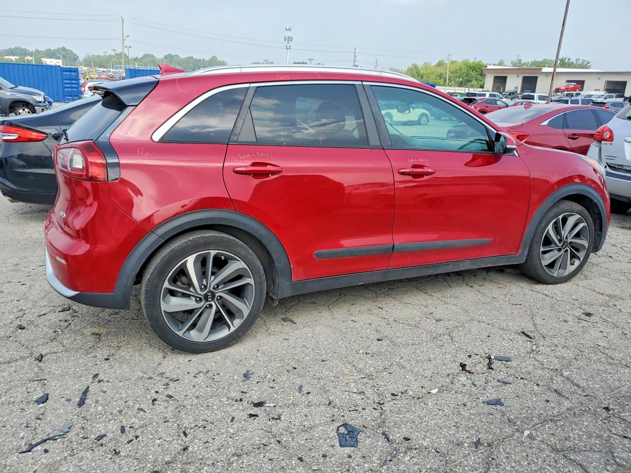 2017 Kia Niro Ex Touring Красный vin: KNDCE3LC2H5094080