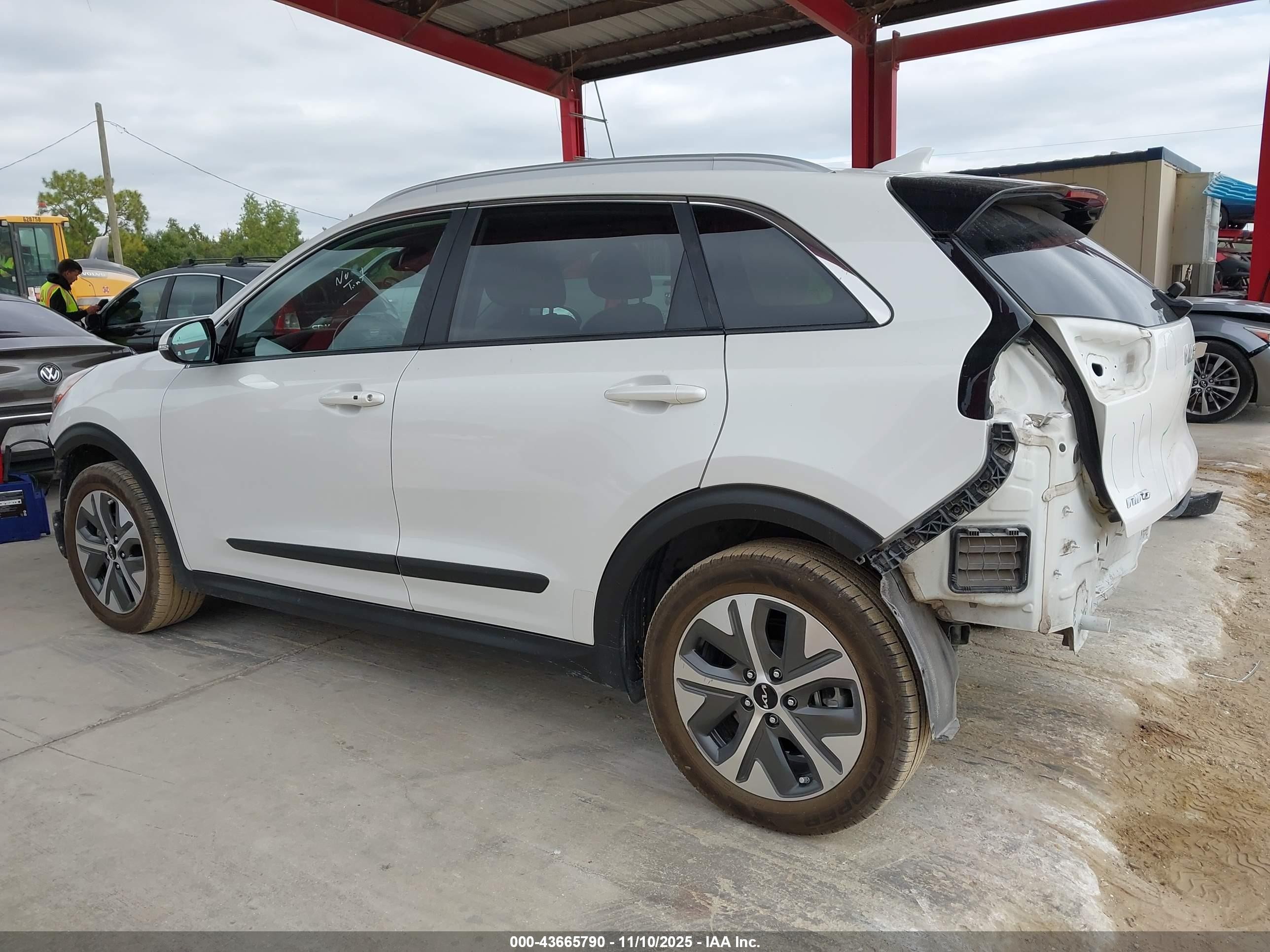 2022 Kia Niro Ev Ex Premium White vin: KNDCE3LG1N5145129