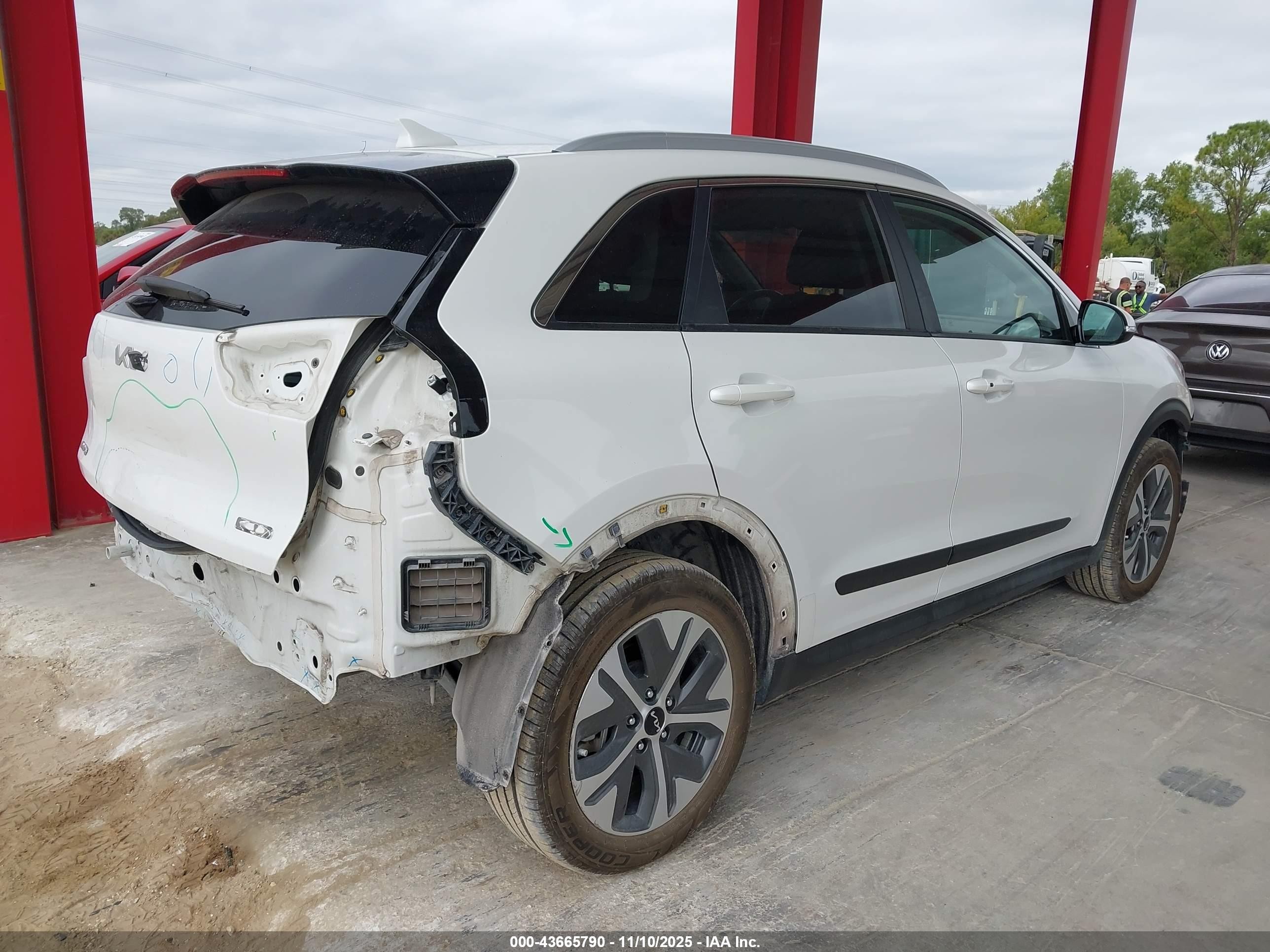 2022 Kia Niro Ev Ex Premium White vin: KNDCE3LG1N5145129
