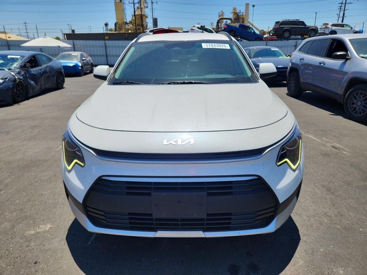 2025 Kia Niro Lx White vin: KNDCP3LE4S5237453