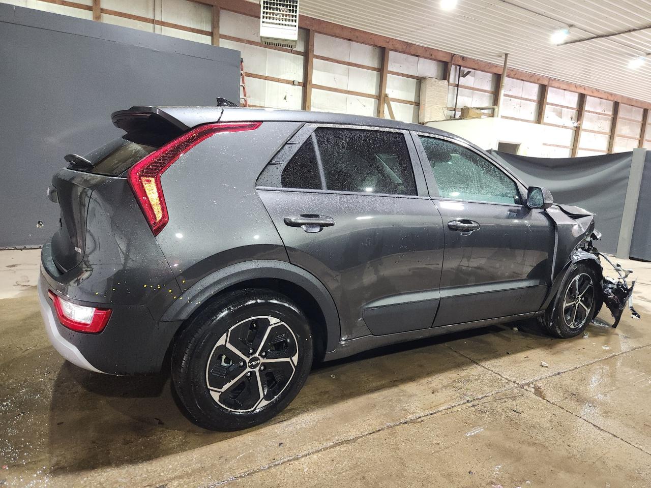 2026 Kia Niro Lx Gray vin: KNDCP3LE9T5325187 Damage: Right Rocker Panel, Dent(S) W/ Paint Dmg, 5 To 6 Inches