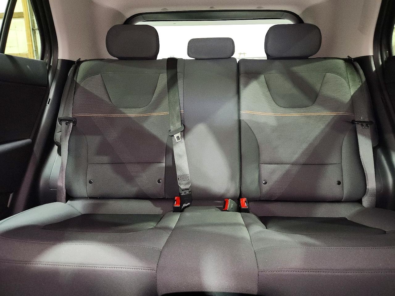 2026 Kia Niro Lx Gray vin: KNDCP3LE9T5325187