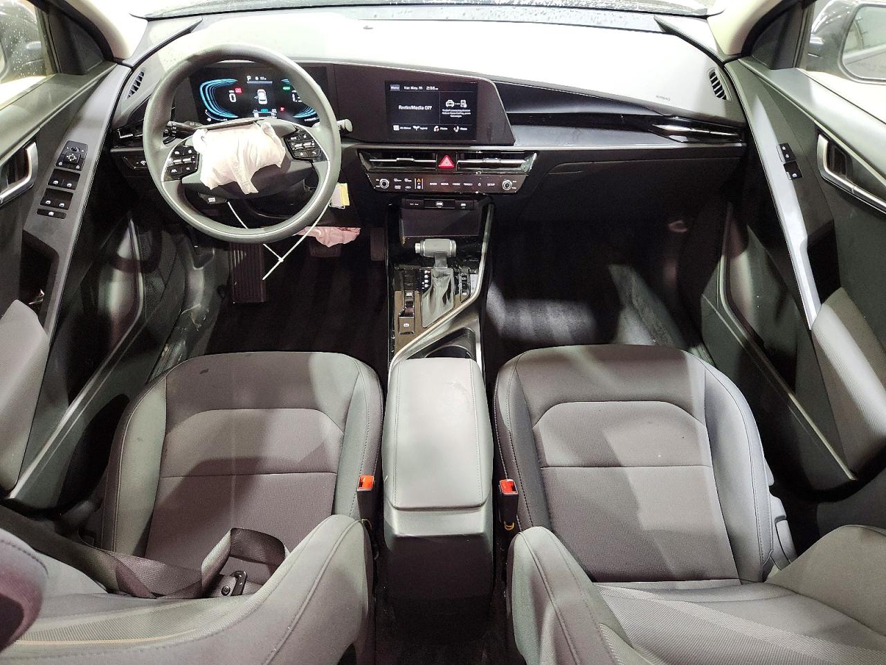 2026 Kia Niro Lx Gray vin: KNDCP3LE9T5325187