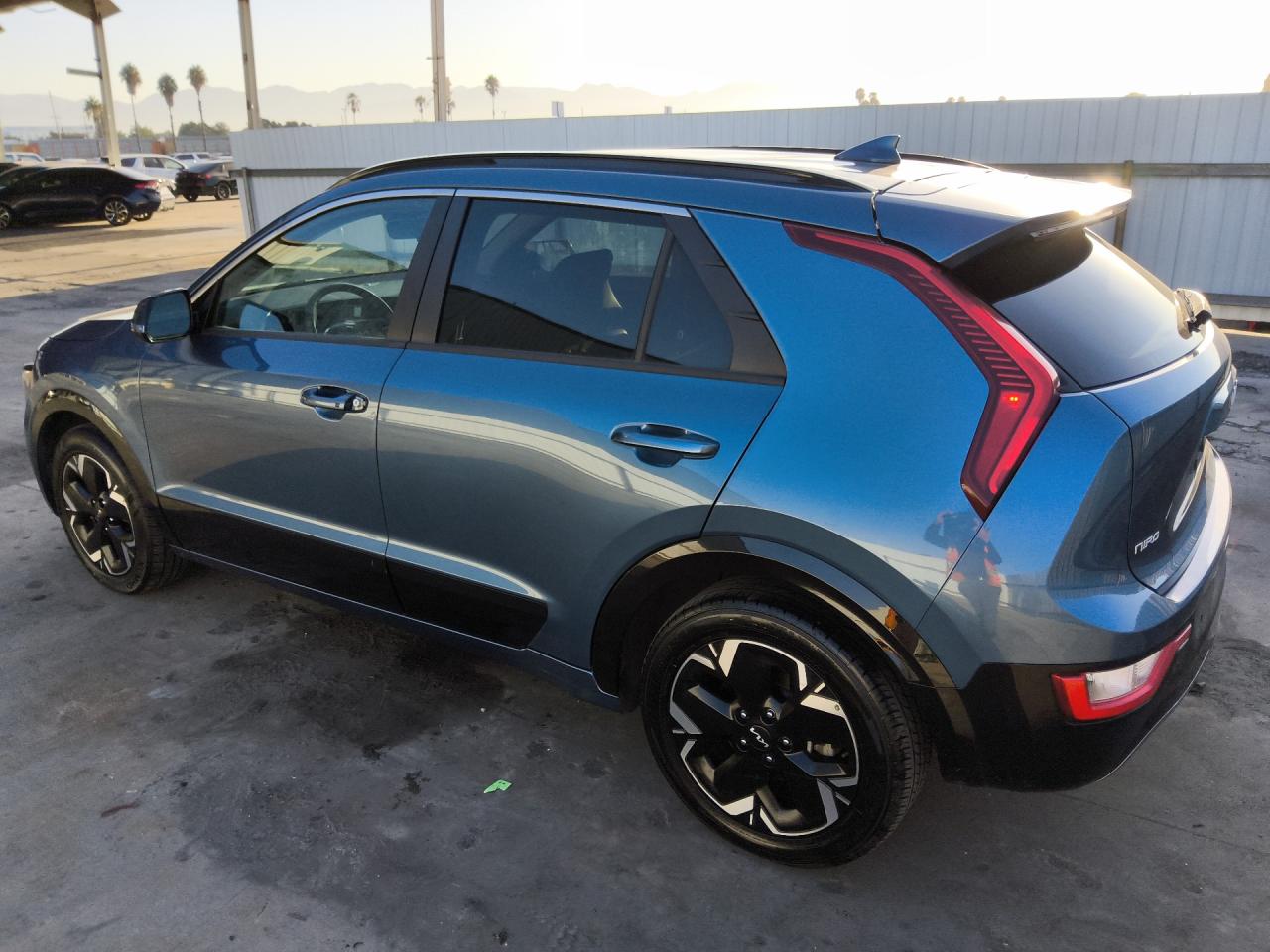 2023 Kia Niro Wind Blue vin: KNDCR3L10P5027740 Damage: Left Rear Power Window, Inoperable, Repair Required
