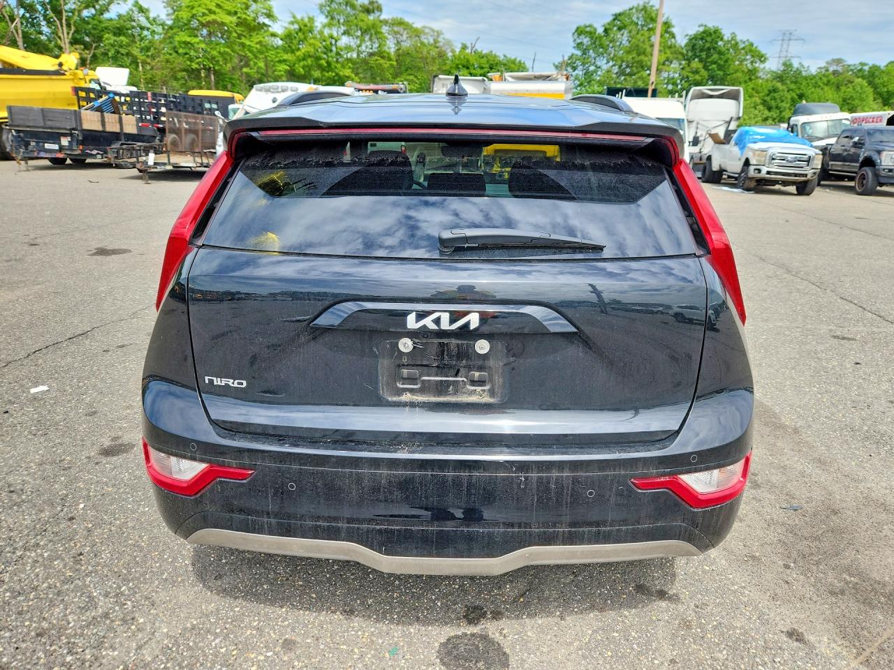 2024 Kia Niro Wind Black vin: KNDCR3L14R5111935